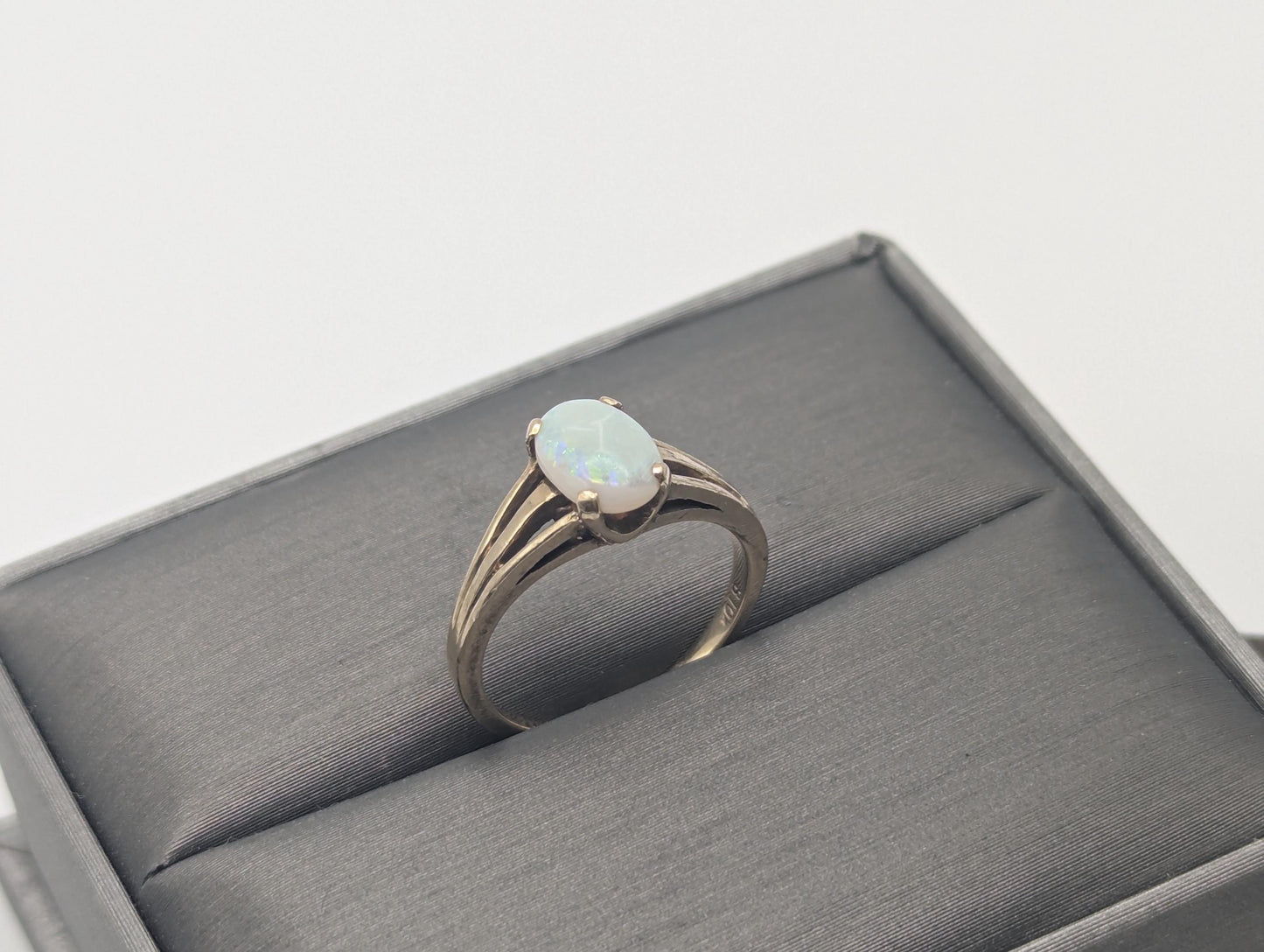 10k Yellow Gold Oval Opal Ring Wedding Statement Promise Band