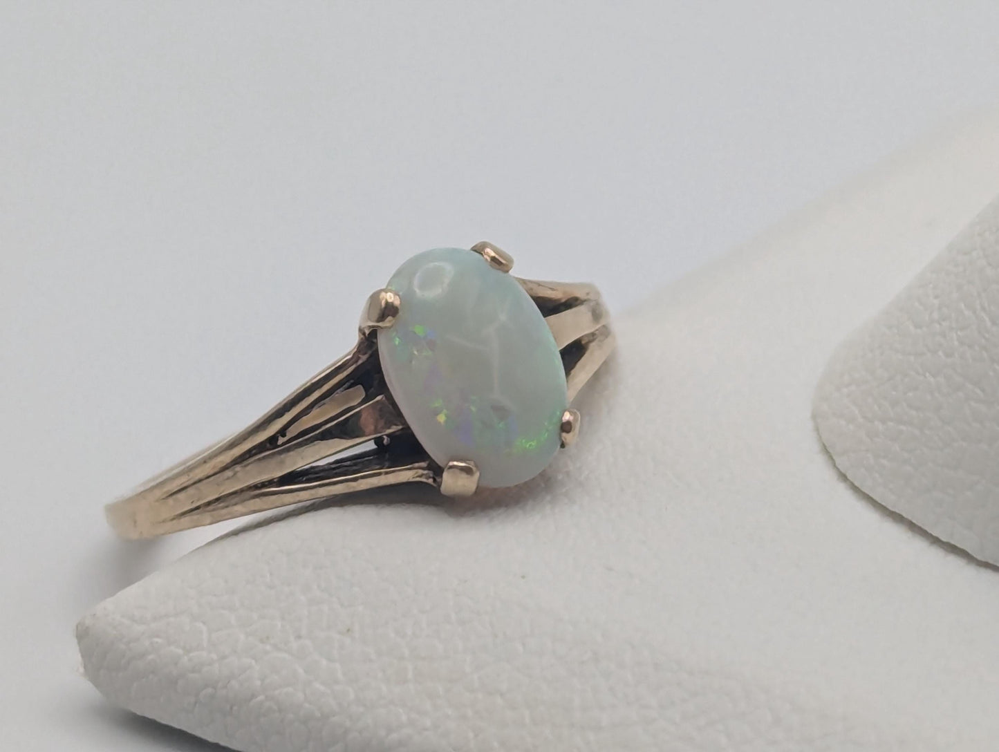 10k Yellow Gold Oval Opal Ring Wedding Statement Promise Band