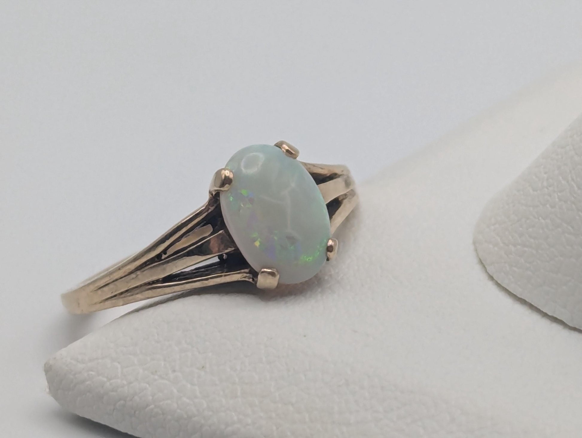 10k Yellow Gold Oval Opal Ring Wedding Statement Promise Band