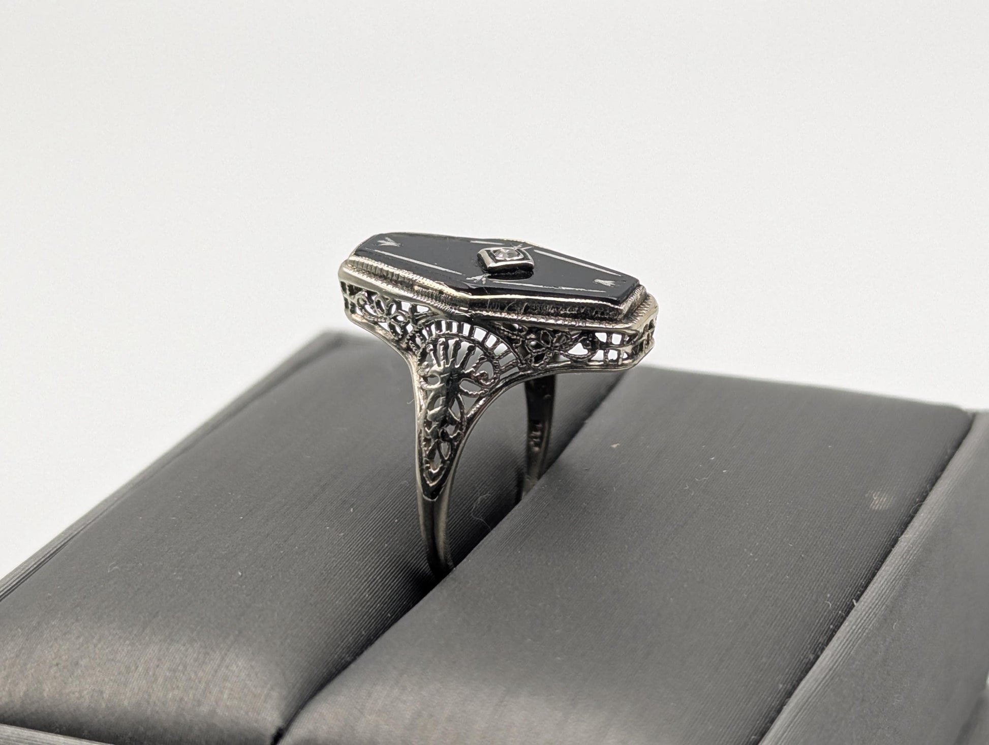 Vintage 14k White Gold Art Deco Black Onyx Diamond Ring Midnight Statement Ring