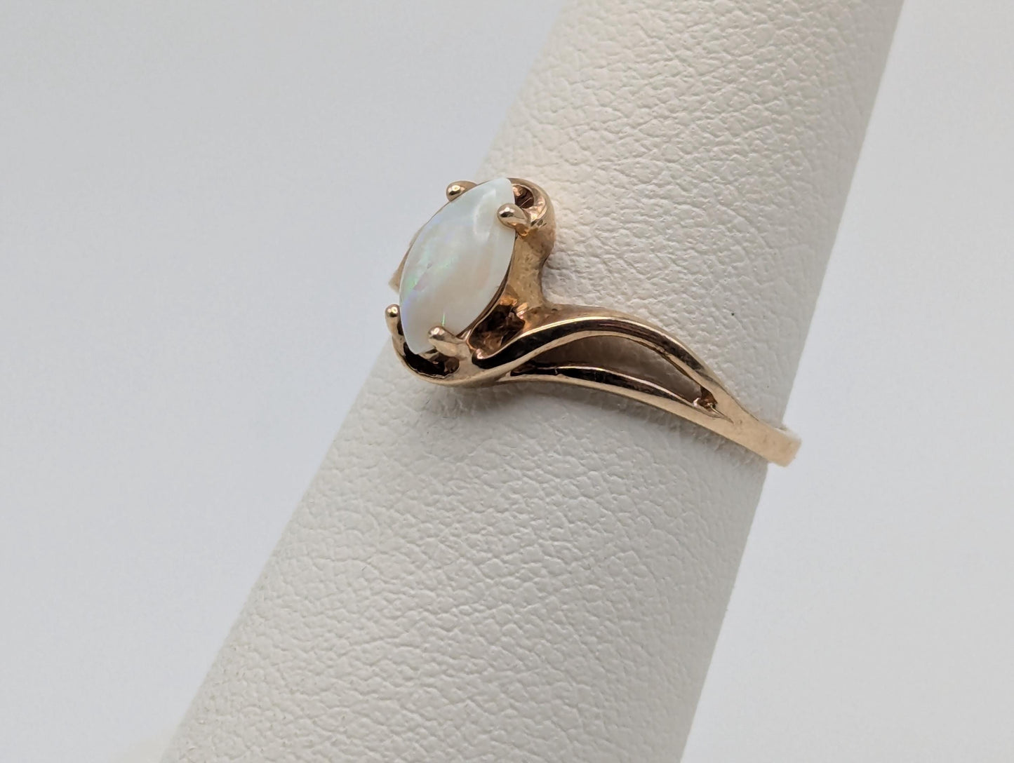 10k Yellow Gold Marquise Oval Opal Ring Wedding Statement Band Promise Ring