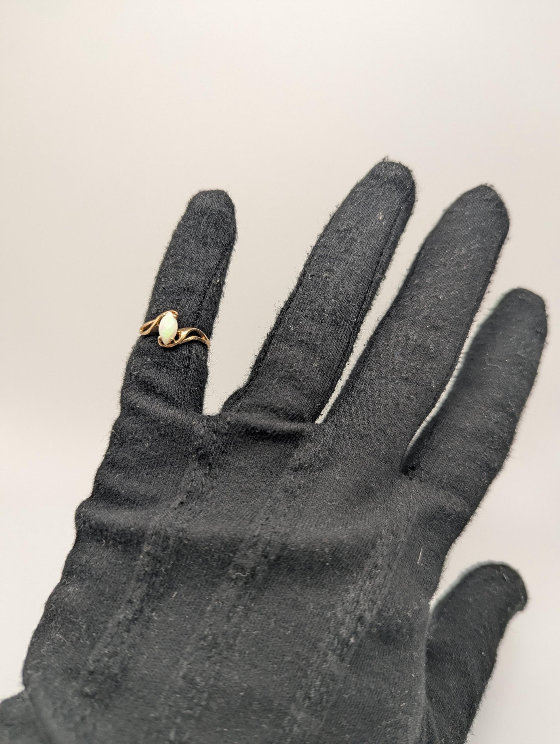 10k Yellow Gold Marquise Oval Opal Ring Wedding Statement Band Promise Ring