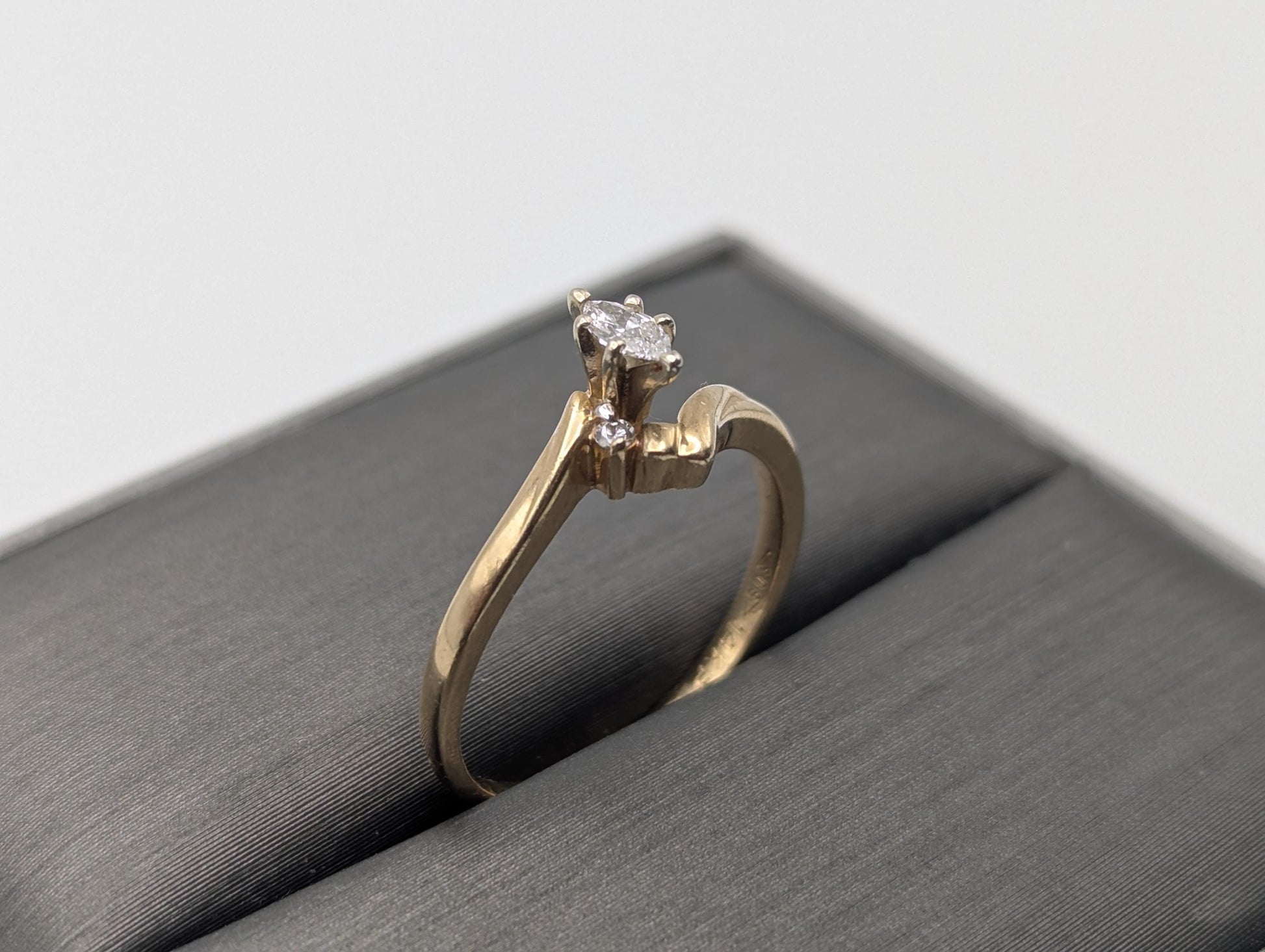 14k Vintage Yellow Gold Diamond Engagement Ring Promis Ring