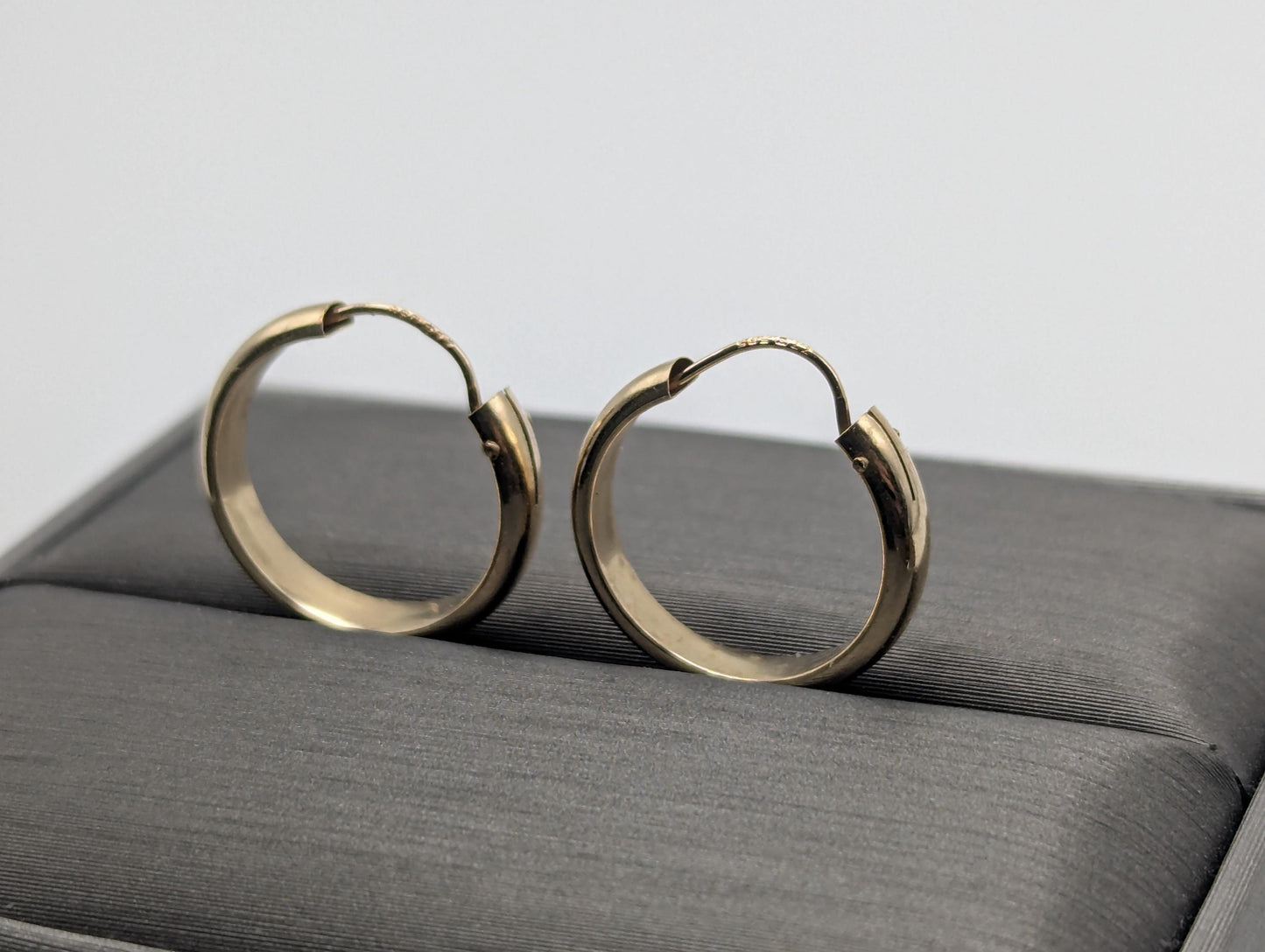 14k Yellow Gold Small Hoop Round Earrings Dainty Gold Hoops Hinged