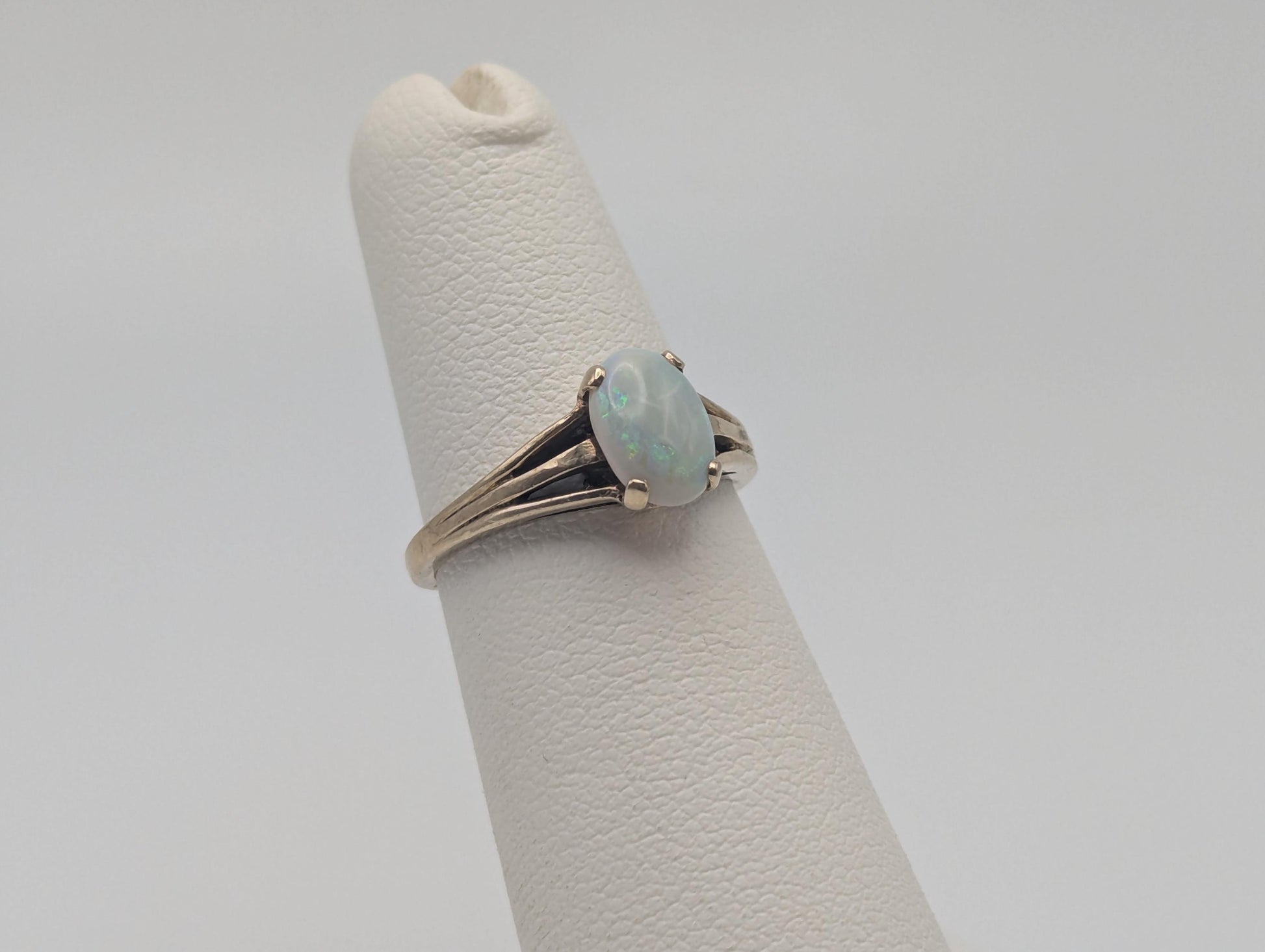 10k Yellow Gold Oval Opal Ring Wedding Statement Promise Band