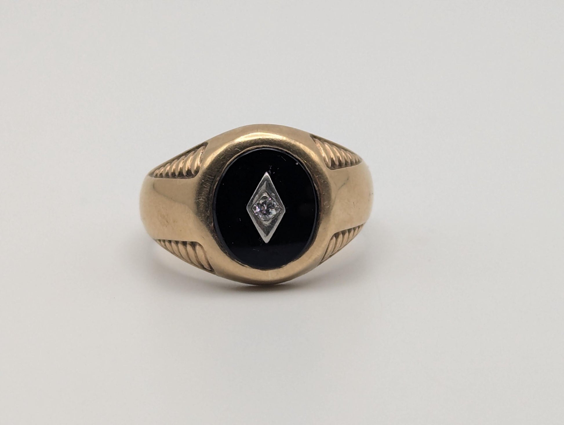 14k HEAVY 11 gr Vintage Oval Black Onyx Diamond Wedding Ring Statement Ring Signet Ring