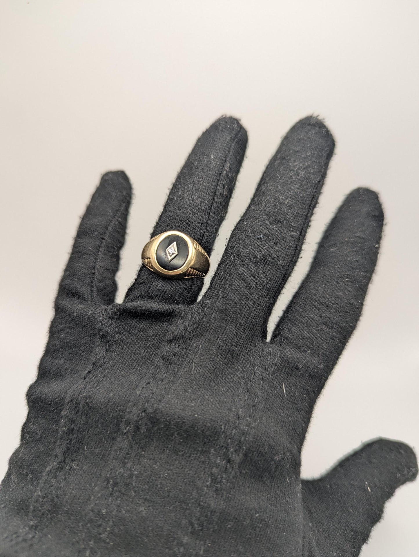 14k HEAVY 11 gr Vintage Oval Black Onyx Diamond Wedding Ring Statement Ring Signet Ring