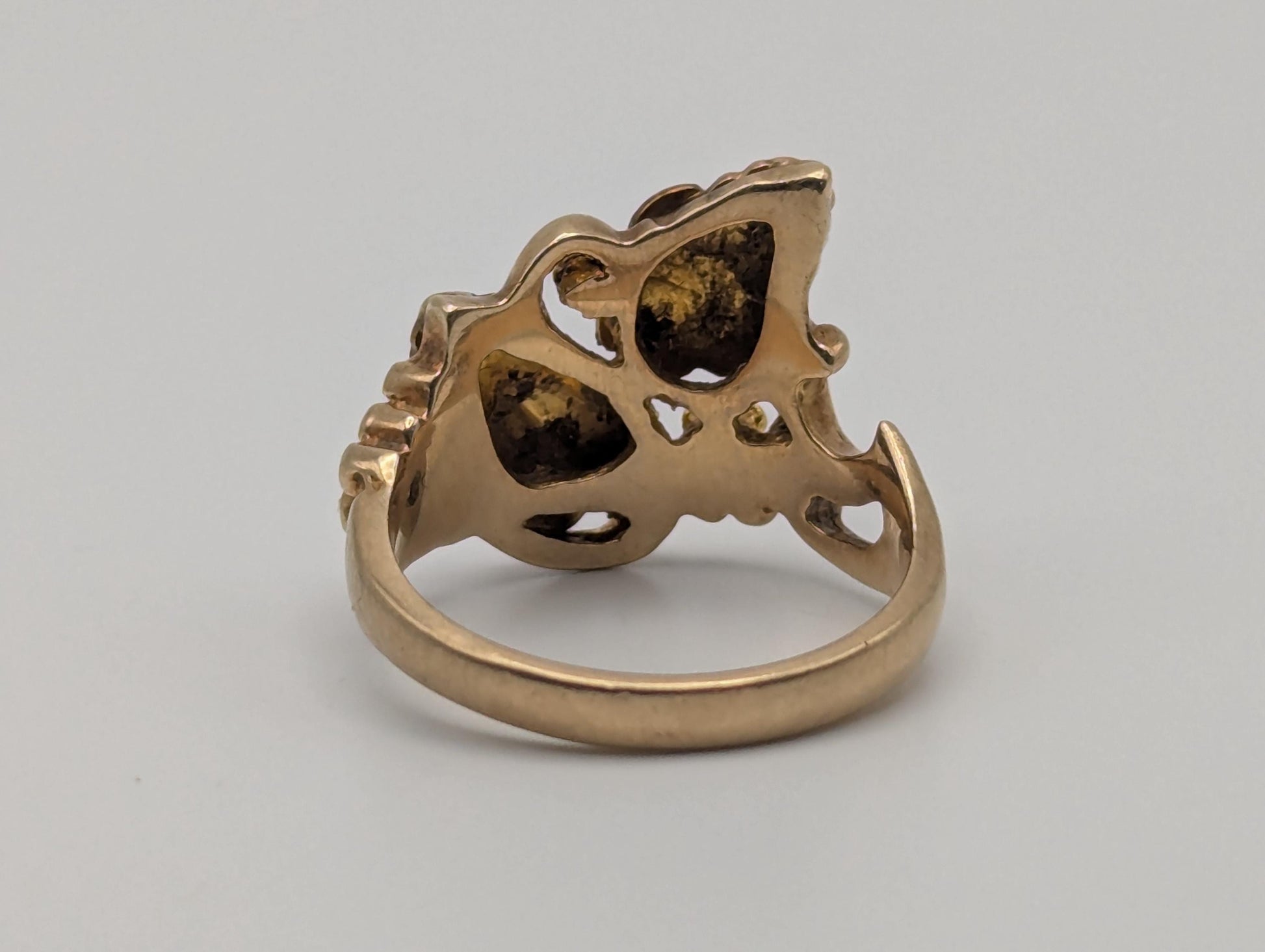 Vintage 10k 12k Black Hills Gold Leaf Multi-tone Gold Signet Statement Ring BHG