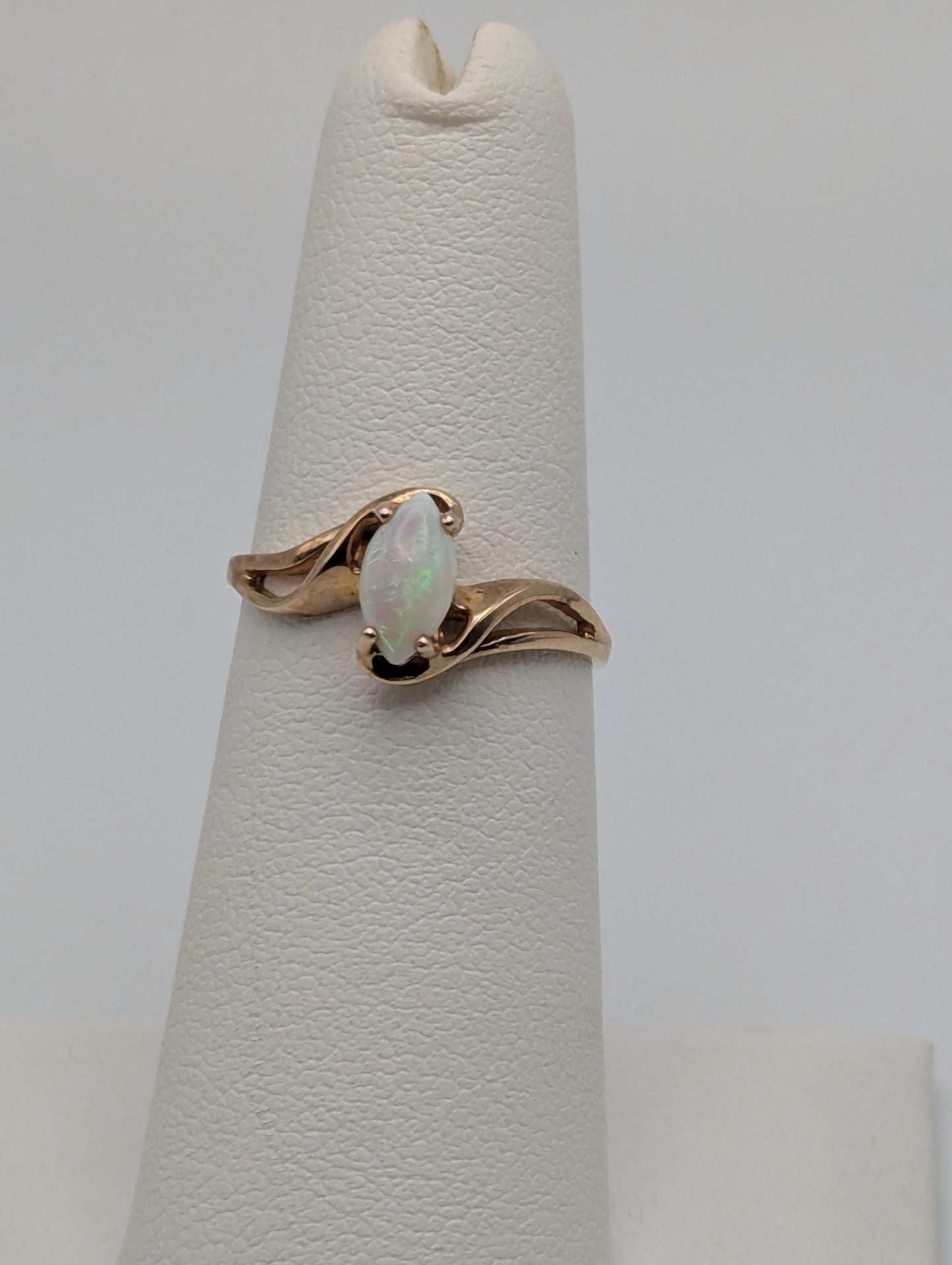 10k Yellow Gold Marquise Oval Opal Ring Wedding Statement Band Promise Ring