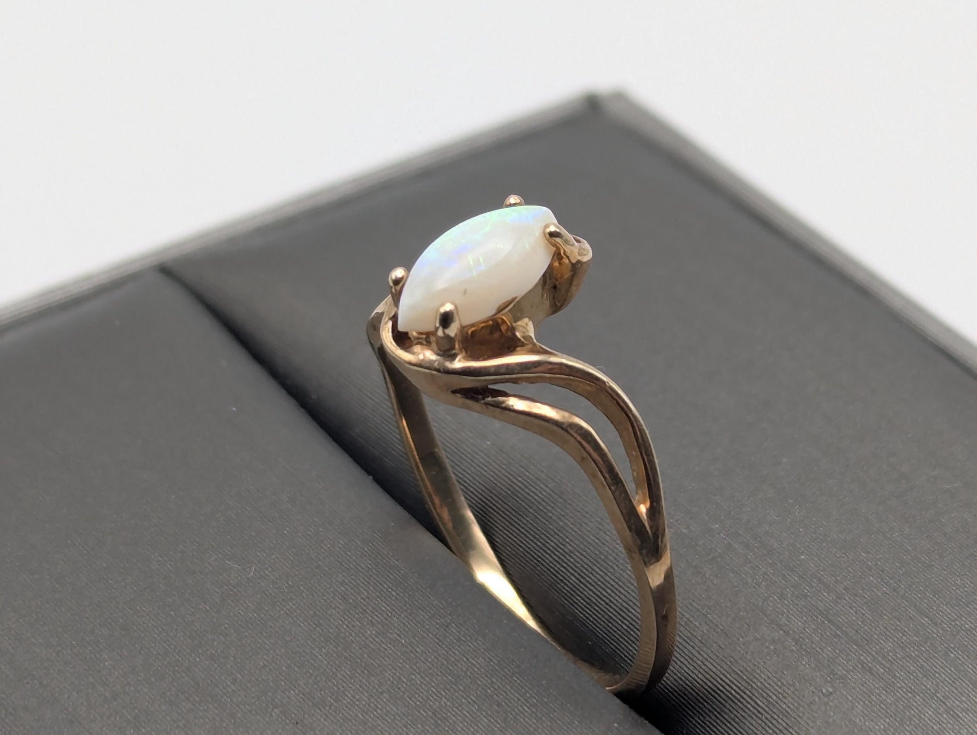 10k Yellow Gold Marquise Oval Opal Ring Wedding Statement Band Promise Ring
