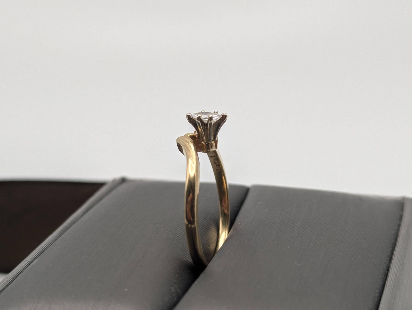 14k Vintage Yellow Gold Diamond Engagement Ring Promis Ring