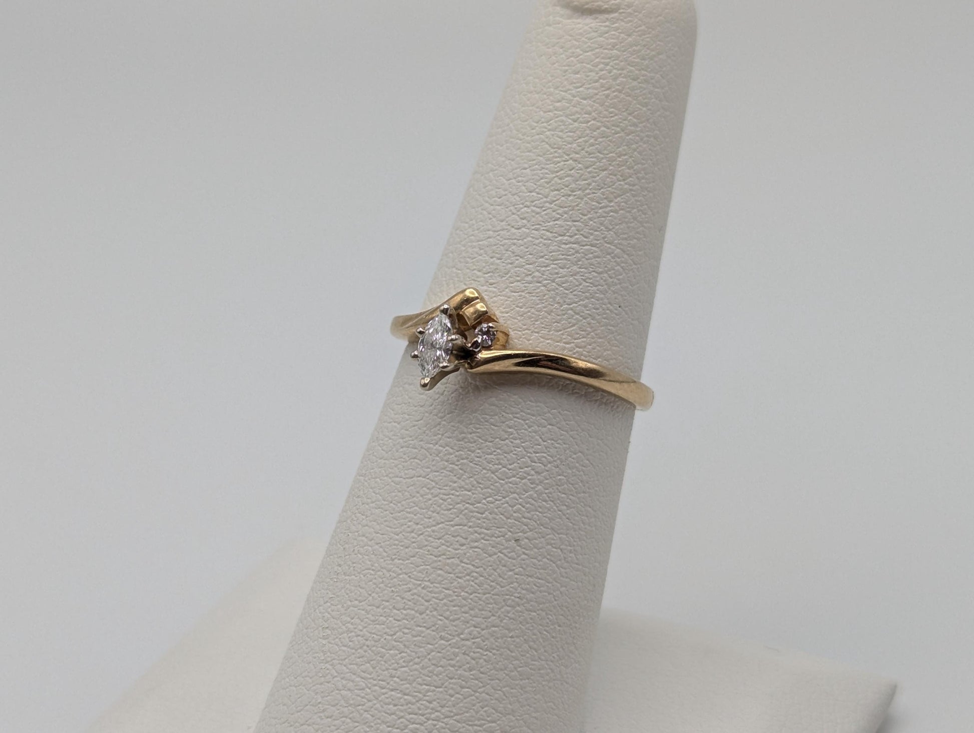 14k Vintage Yellow Gold Diamond Engagement Ring Promis Ring