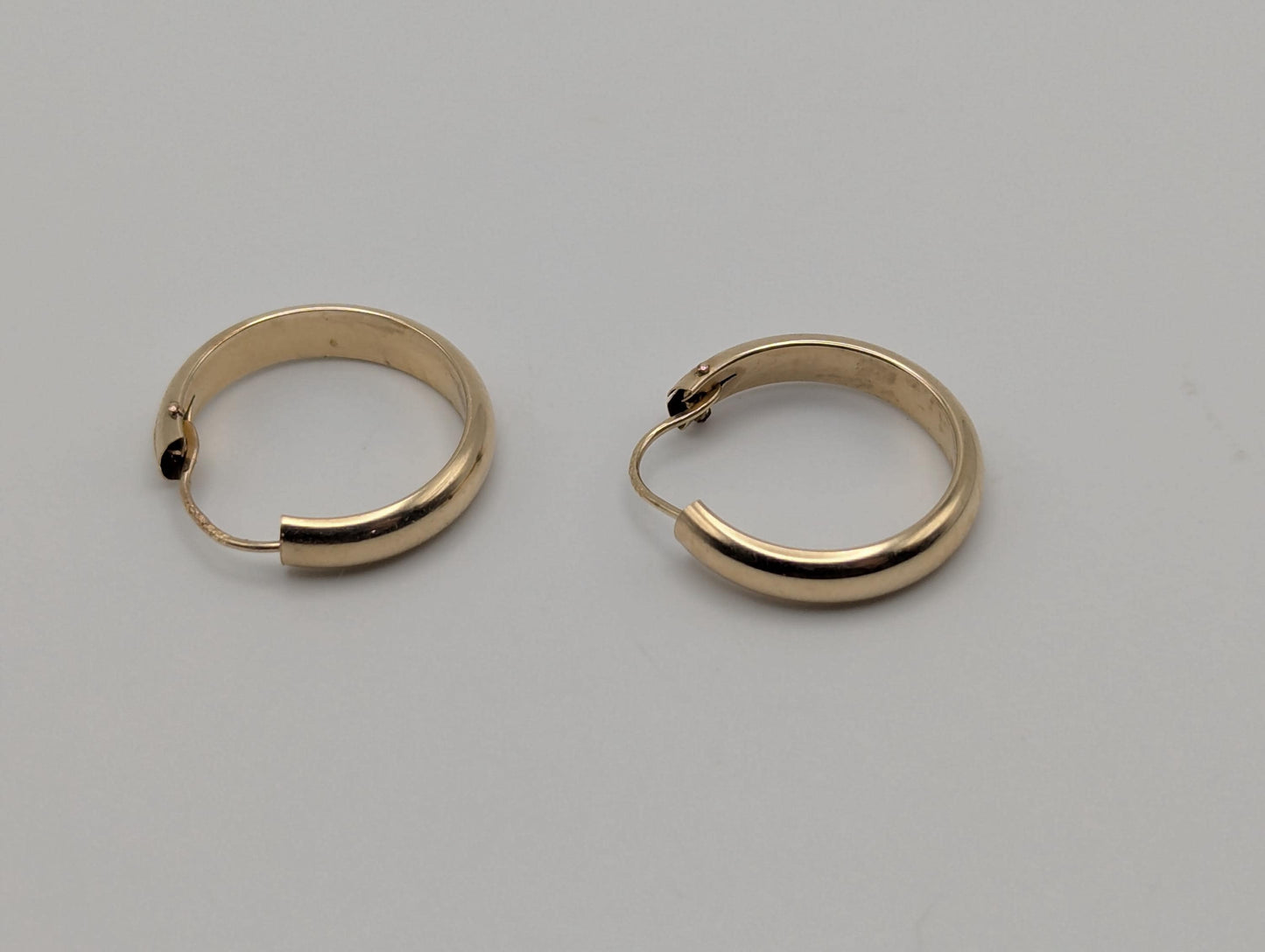 14k Yellow Gold Small Hoop Round Earrings Dainty Gold Hoops Hinged