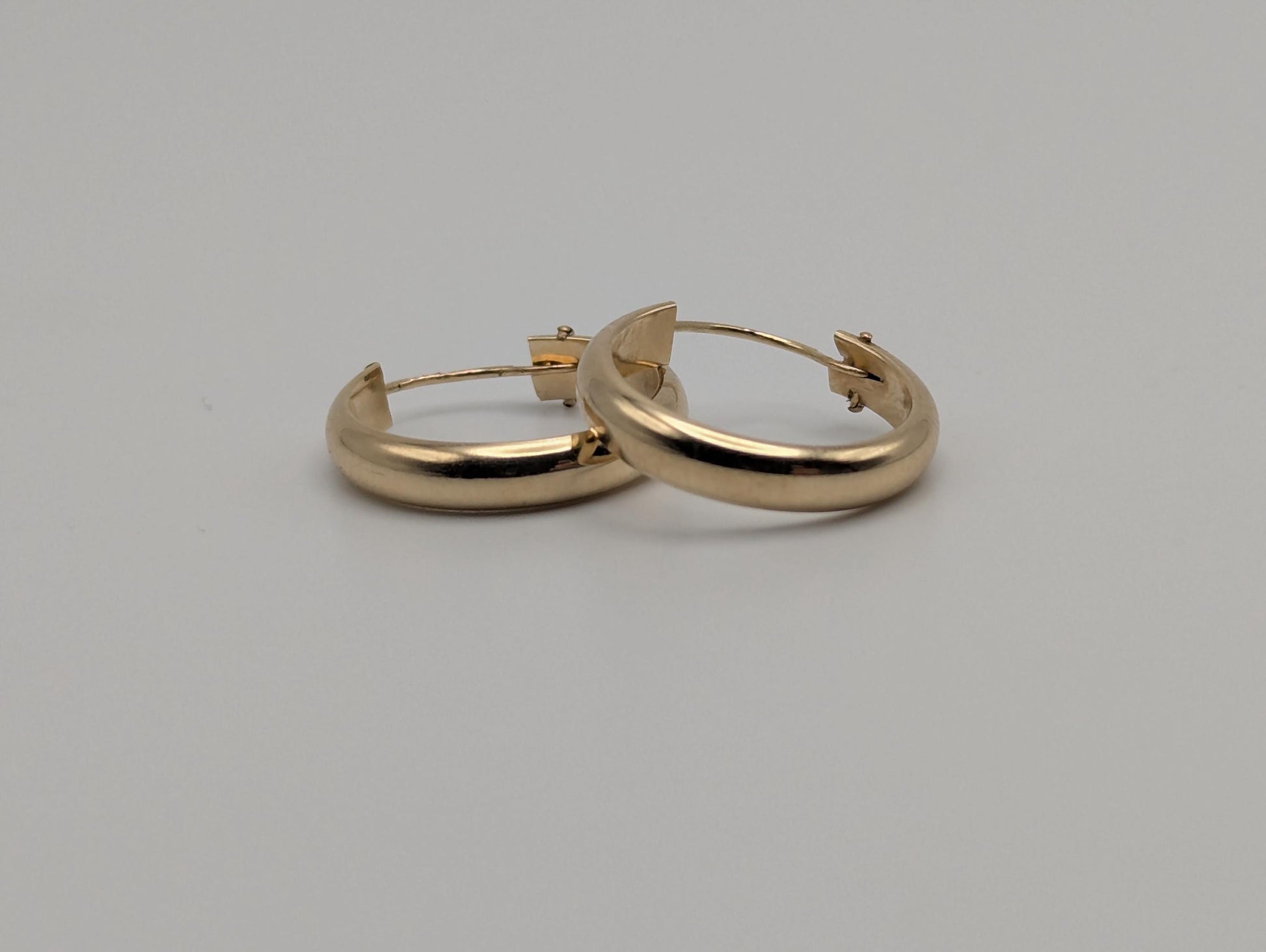 14k Yellow Gold Small Hoop Round Earrings Dainty Gold Hoops Hinged