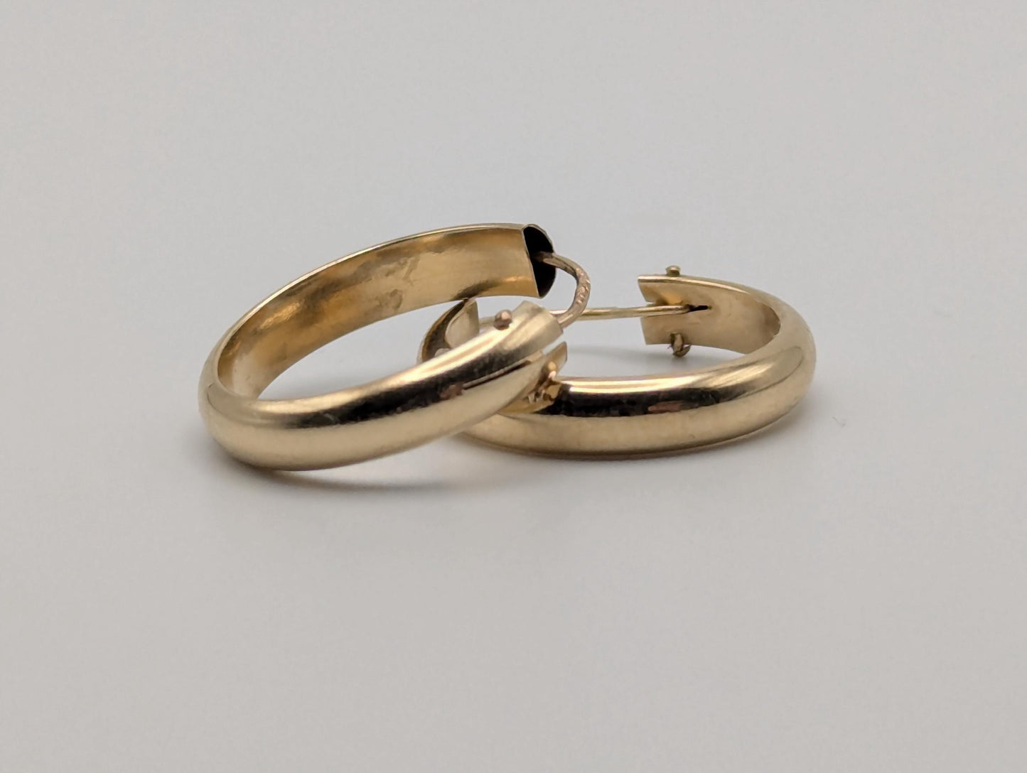 14k Yellow Gold Small Hoop Round Earrings Dainty Gold Hoops Hinged