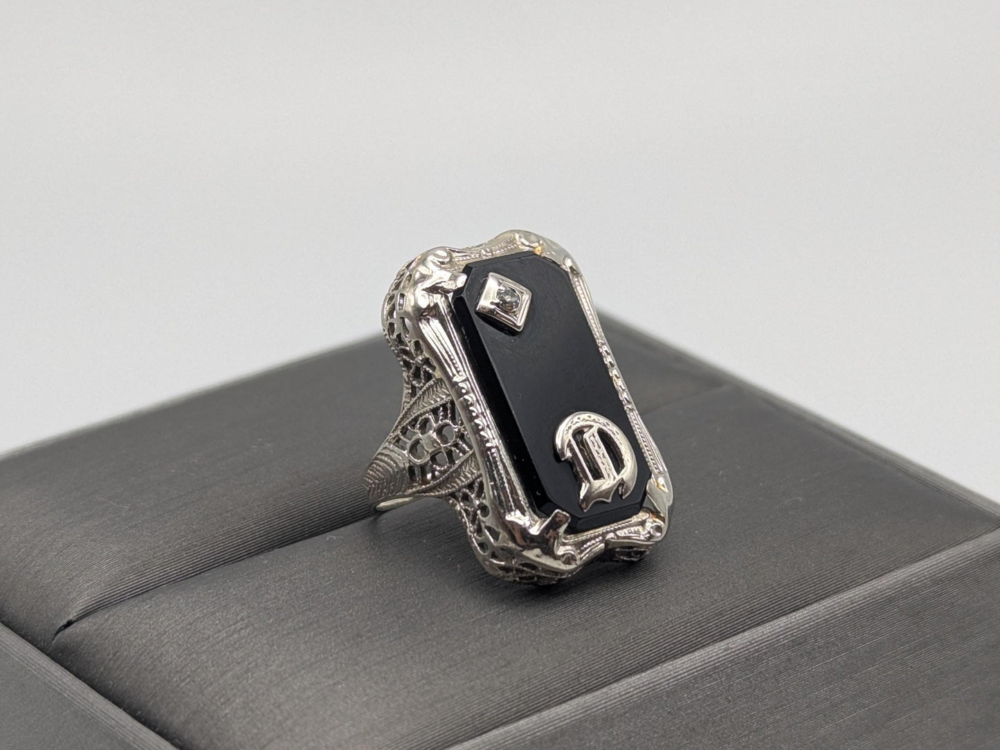 Vintage 10k White Gold Monogram Letter D Black Onyx Diamond Ring Pinky Ring