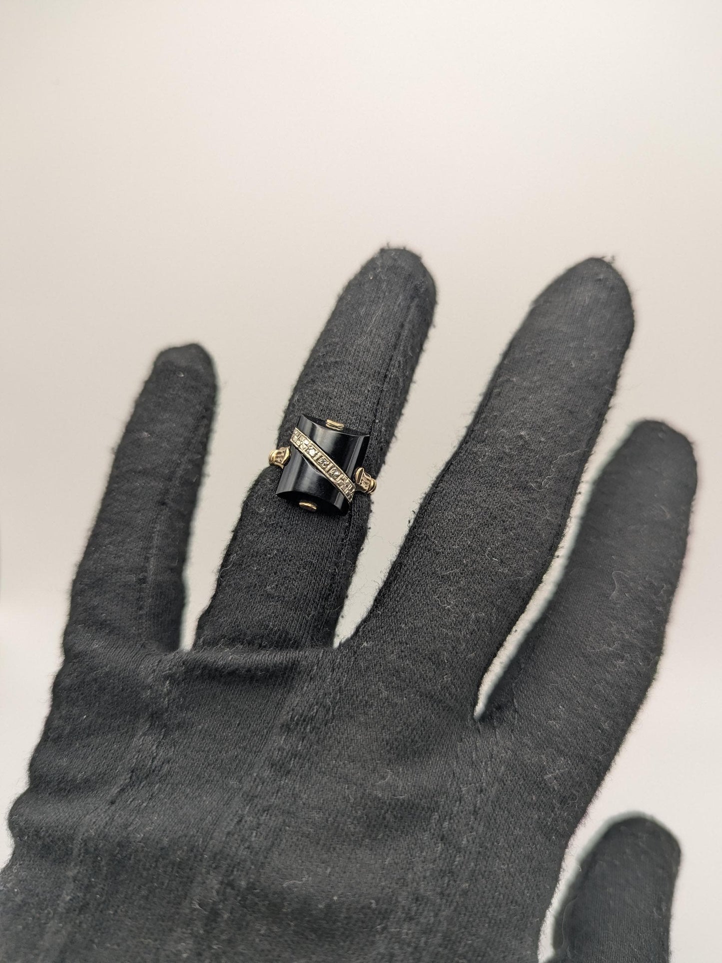 Vintage 10k Yellow Gold Black Onyx Diamond Ring Statement Ring. Signet Ring.