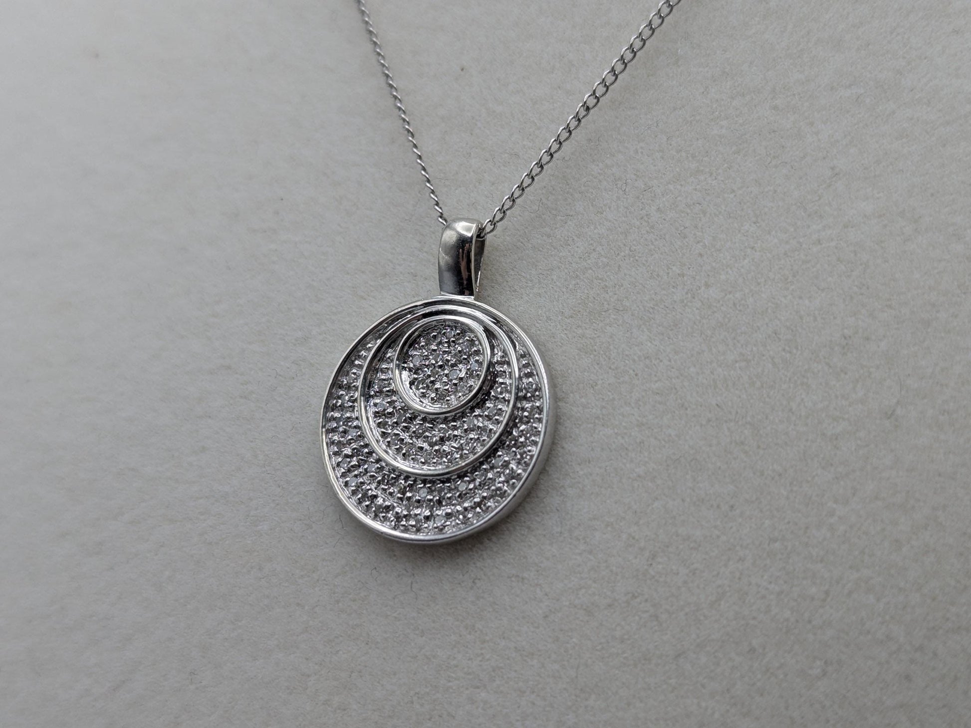 14k White Gold .33ctw Diamond Endless Circle Love Infinity Eternity Necklace 18" Cable Chain Round Cut