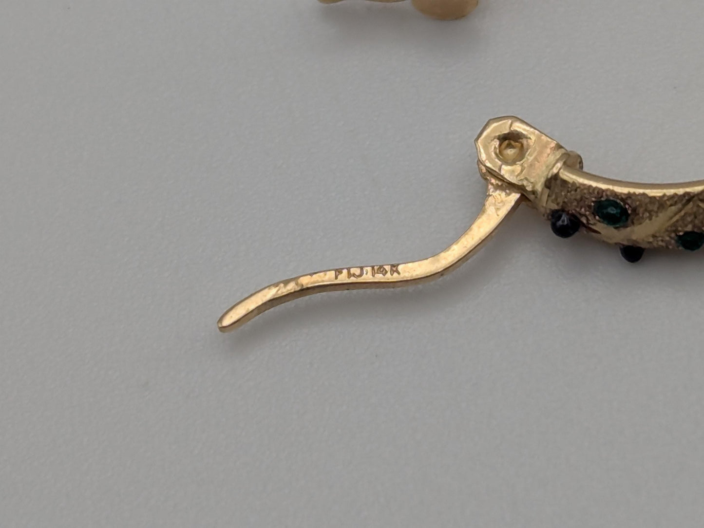 14k Vintage Yellow Gold Quilted Textured Multi-Gem Hoop Earrings Gold Hoops Hinged