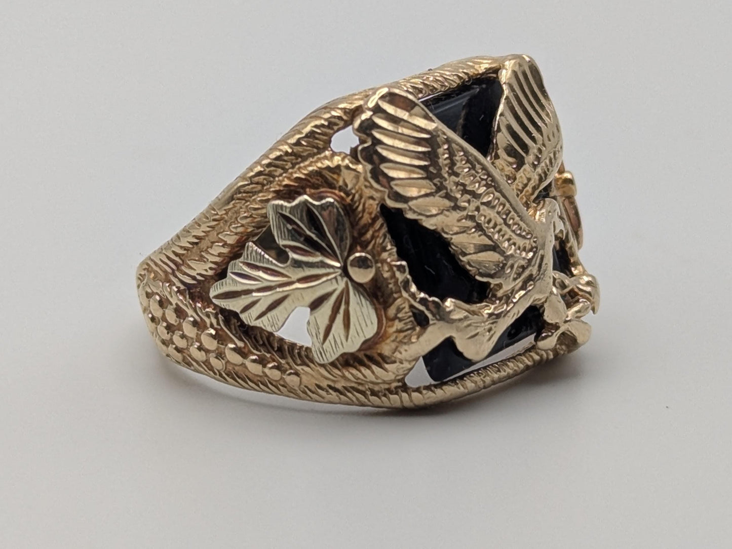 10k 12k Black Hills Gold Heavy 7.1 gr Onyx Gold Flying Eagle Ring Mens Signet Ring