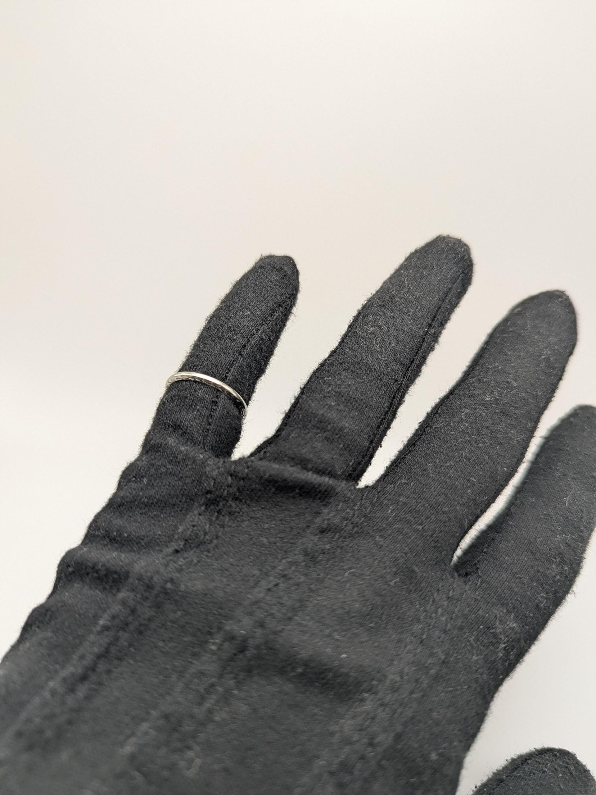 18k White Gold Etched Edge Wedding Ring Anniversary Ring