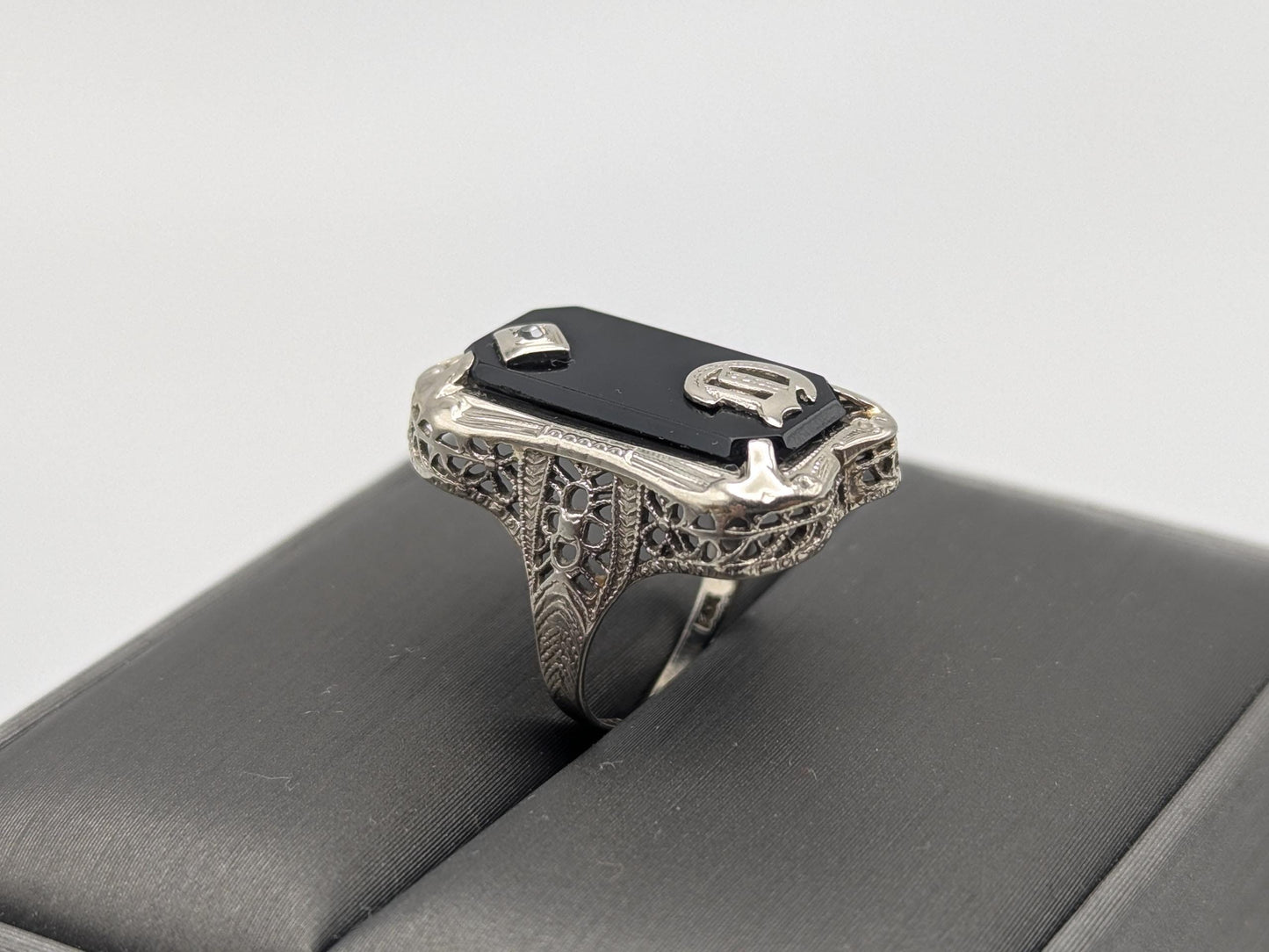 Vintage 10k White Gold Monogram Letter D Black Onyx Diamond Ring Pinky Ring