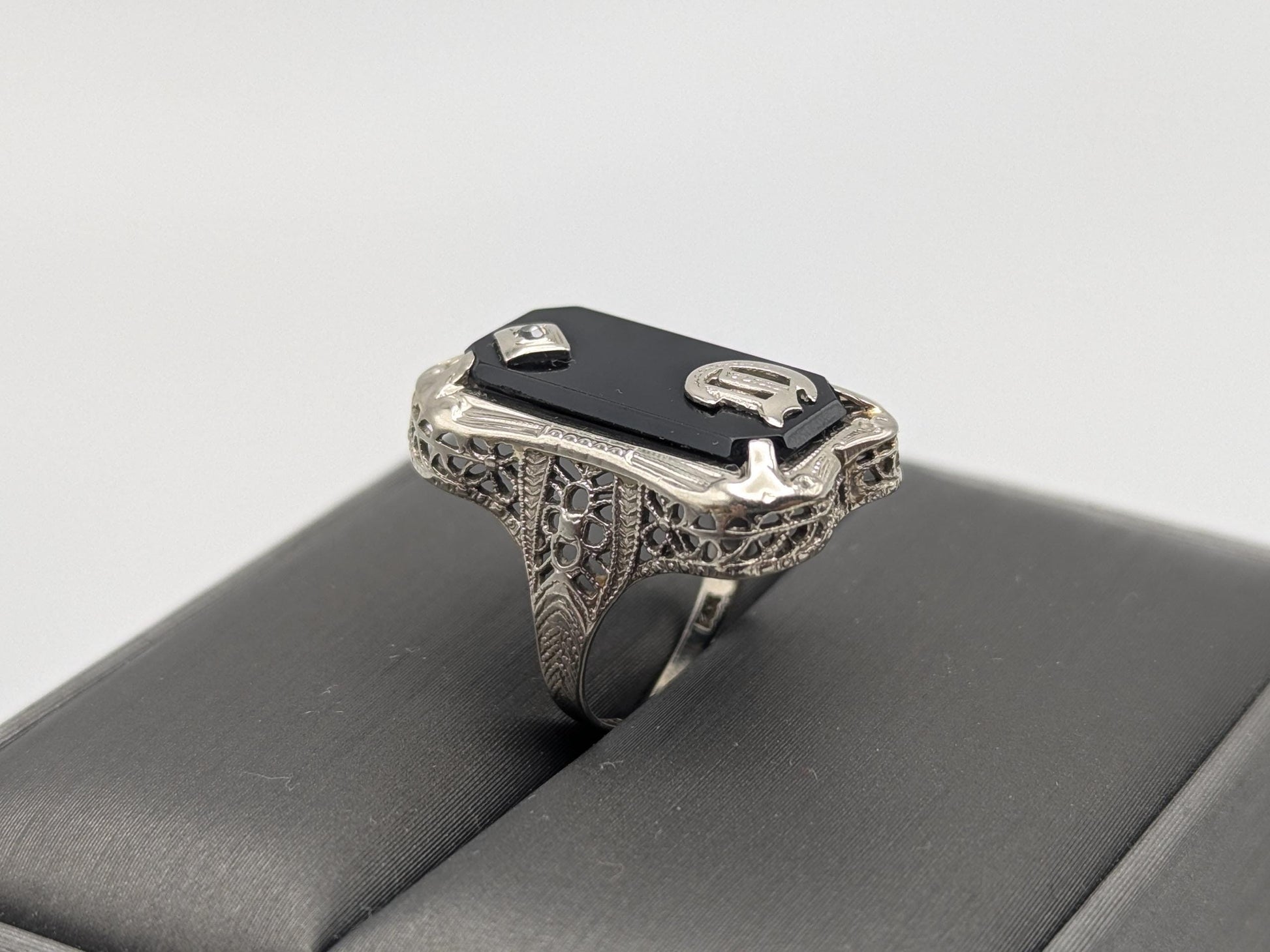 Vintage 10k White Gold Monogram Letter D Black Onyx Diamond Ring Pinky Ring