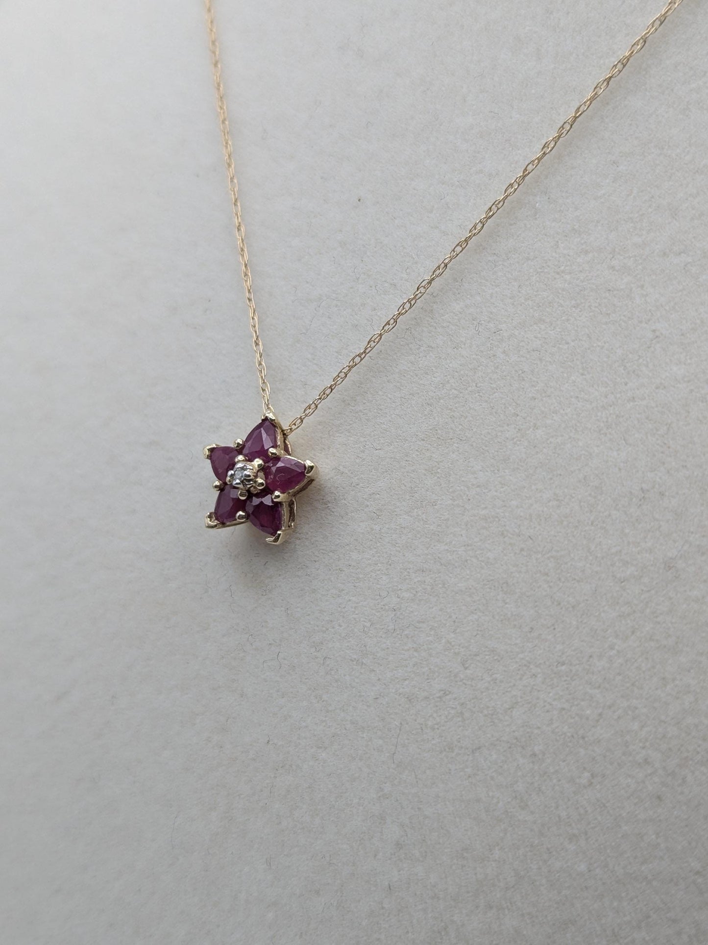 10k Gold Diamond & Ruby Flower Necklace Pendant Yellow Gold Chain