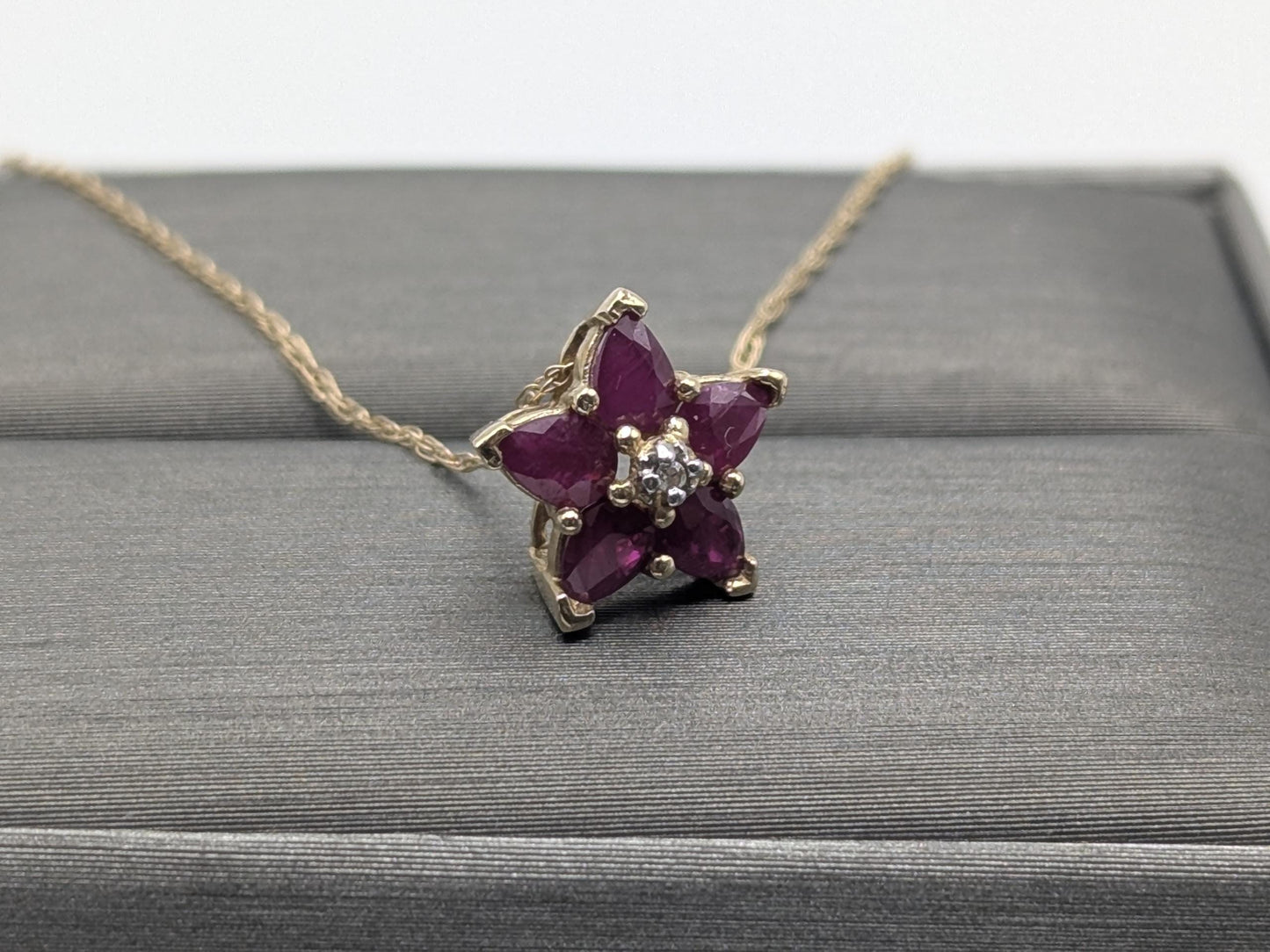 10k Gold Diamond & Ruby Flower Necklace Pendant Yellow Gold Chain