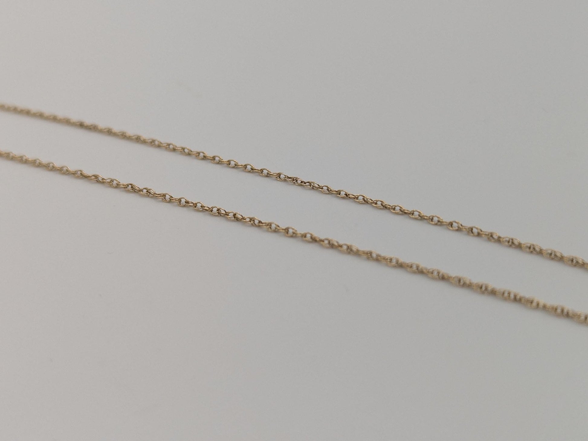 14k Yellow Gold Chain Link Necklace. Dainty Layering Gold Chain.