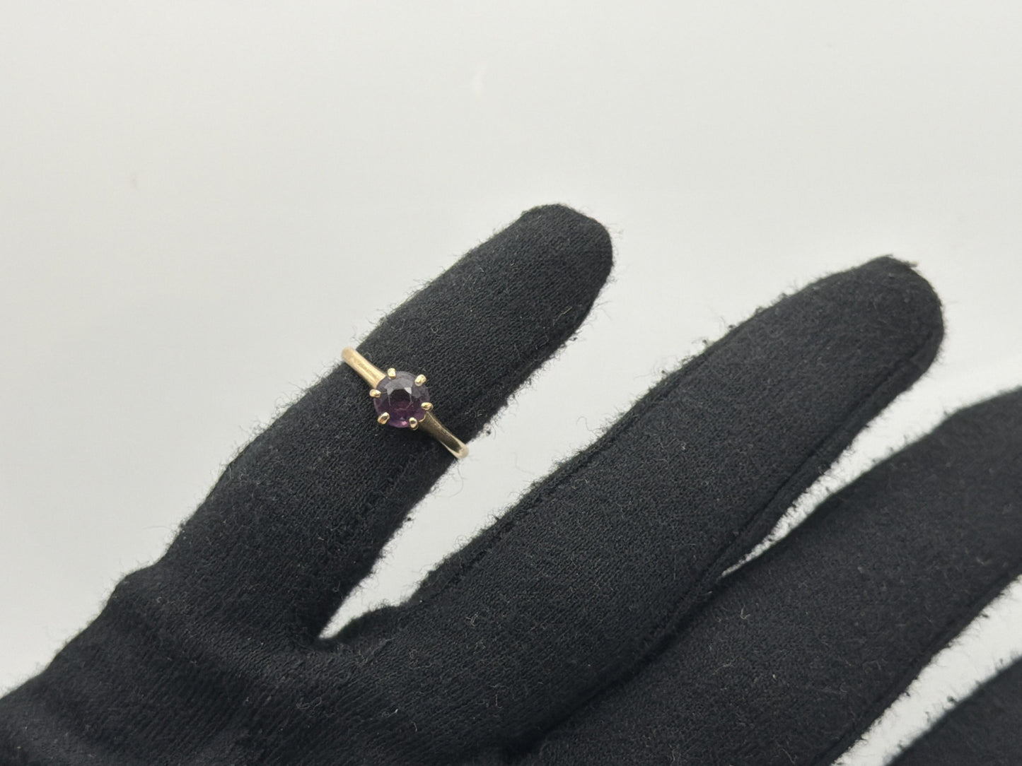 10k Yellow Gold Amethyst Cathedral Setting Solitaire Ring.