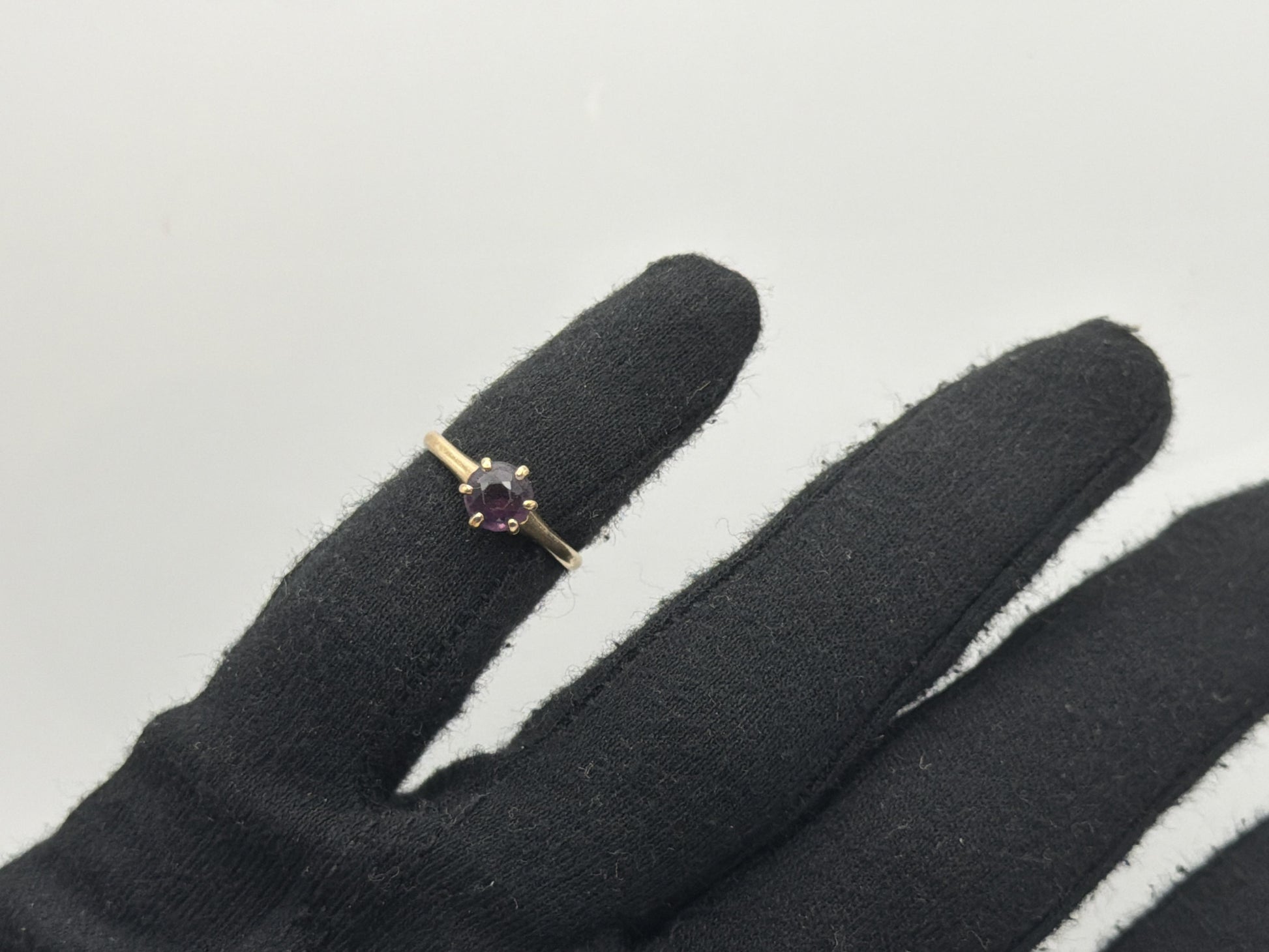 10k Yellow Gold Amethyst Cathedral Setting Solitaire Ring.
