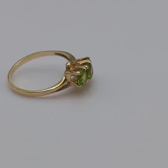 Yellow Gold 10k Three Stone .75 ct Peridot Ring. Womens Peridot Yellow Gold Ring. Green Peridot Ring. Promise Ring