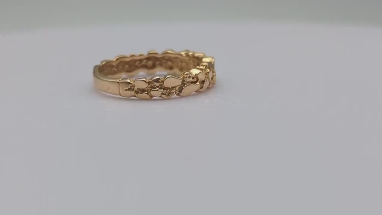 Yellow Gold 14k Nugget Style Diamond Band. 14k Gold Diamond Engagement Ring. Nugget Gold Diamond Ring.