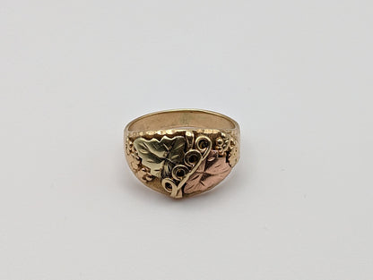 Vintage Very Heavy Black Hills Gold Ring. 10k Multi-tone Gold Black Hills Signet Ring. 10k Black Hill Band. Mens Womens Statement Ring