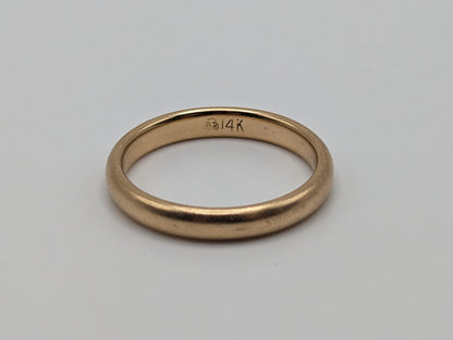 14k Antique 5 grams Yellow Gold Plain Wedding Band. 14k Yellow Gold Engagement . 14k Antique Anniversary Yellow Gold Ring
