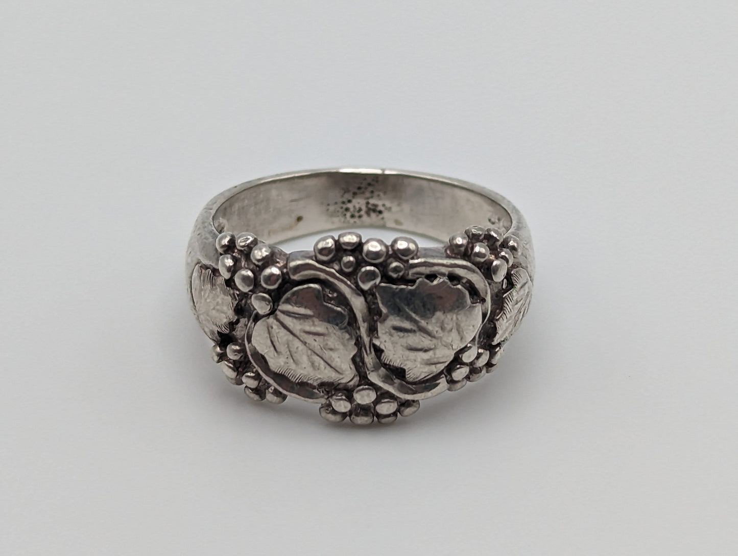 Sterling Silver Leaf Black Hills Ring. Black Hills Leaf Women's Ring. Sterling Silver Antique Leaf Ring. Silver Vine Leaf Signet Ring.