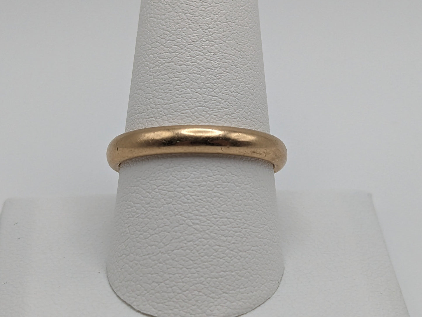 14k Antique 5 grams Yellow Gold Plain Wedding Band. 14k Yellow Gold Engagement . 14k Antique Anniversary Yellow Gold Ring