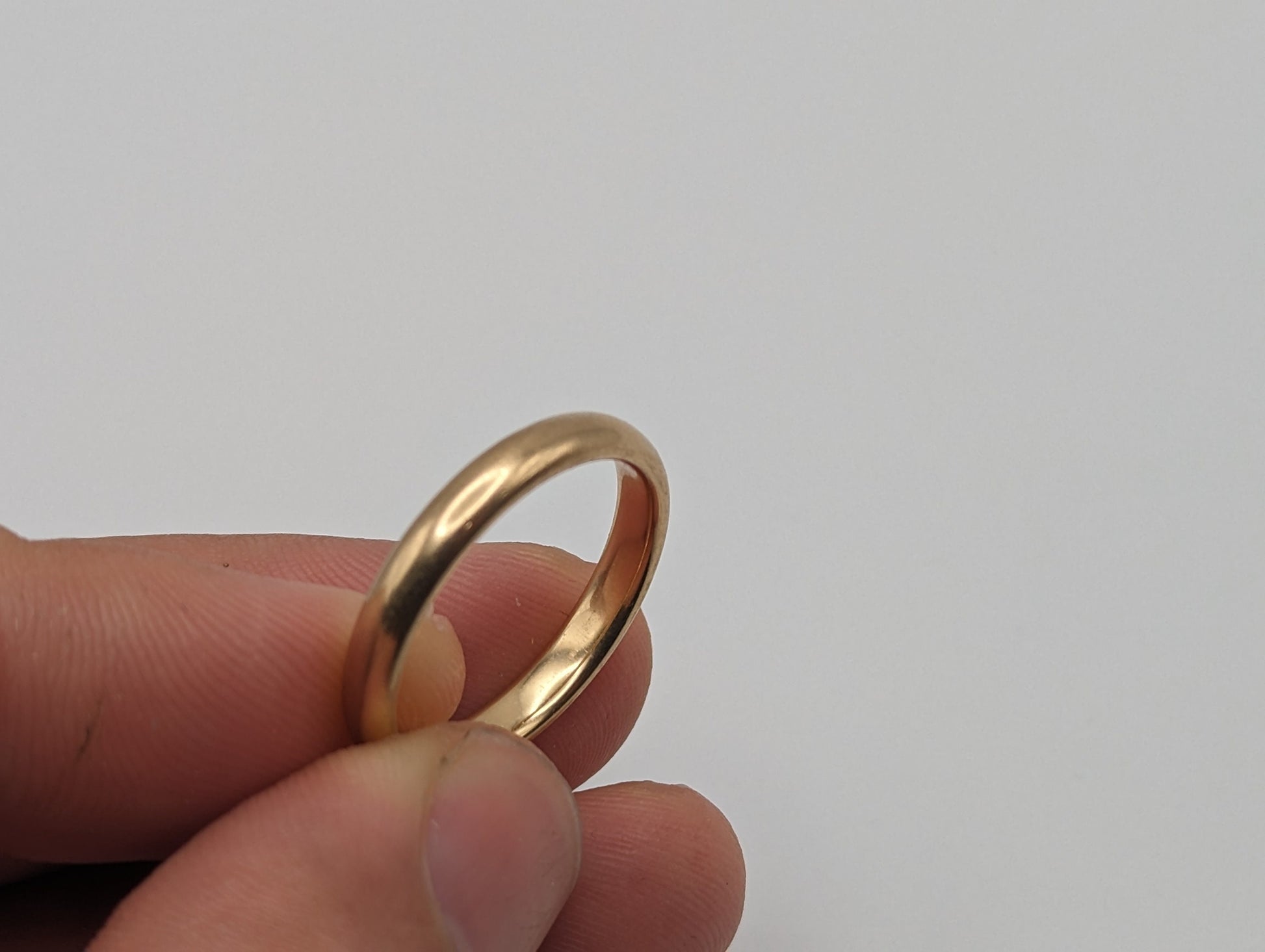 14k Antique 5 grams Yellow Gold Plain Wedding Band. 14k Yellow Gold Engagement . 14k Antique Anniversary Yellow Gold Ring