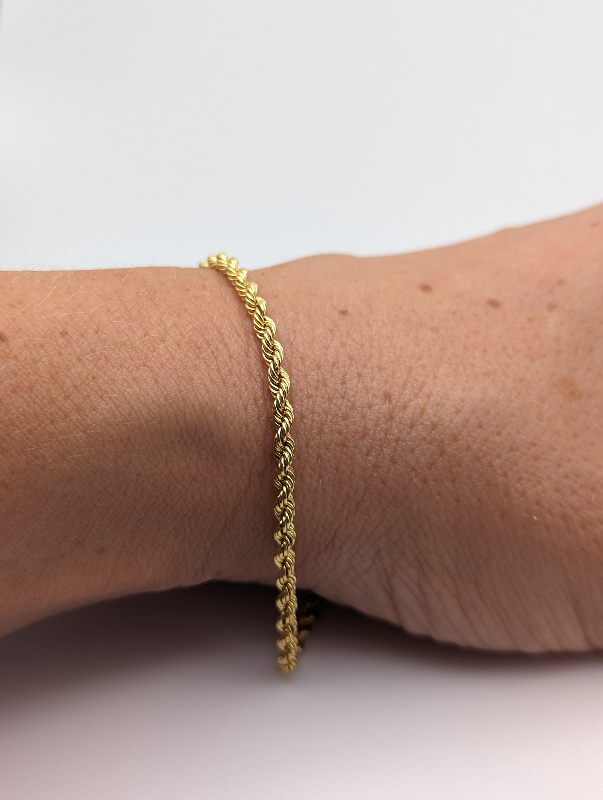 10k Yellow Gold Italian Rope Chain Bracelet. 8 inch Yellow Gold Rope Chain Bracelet. Mens Gold Chain Bracelet. Womens Gold Rope Bracelet