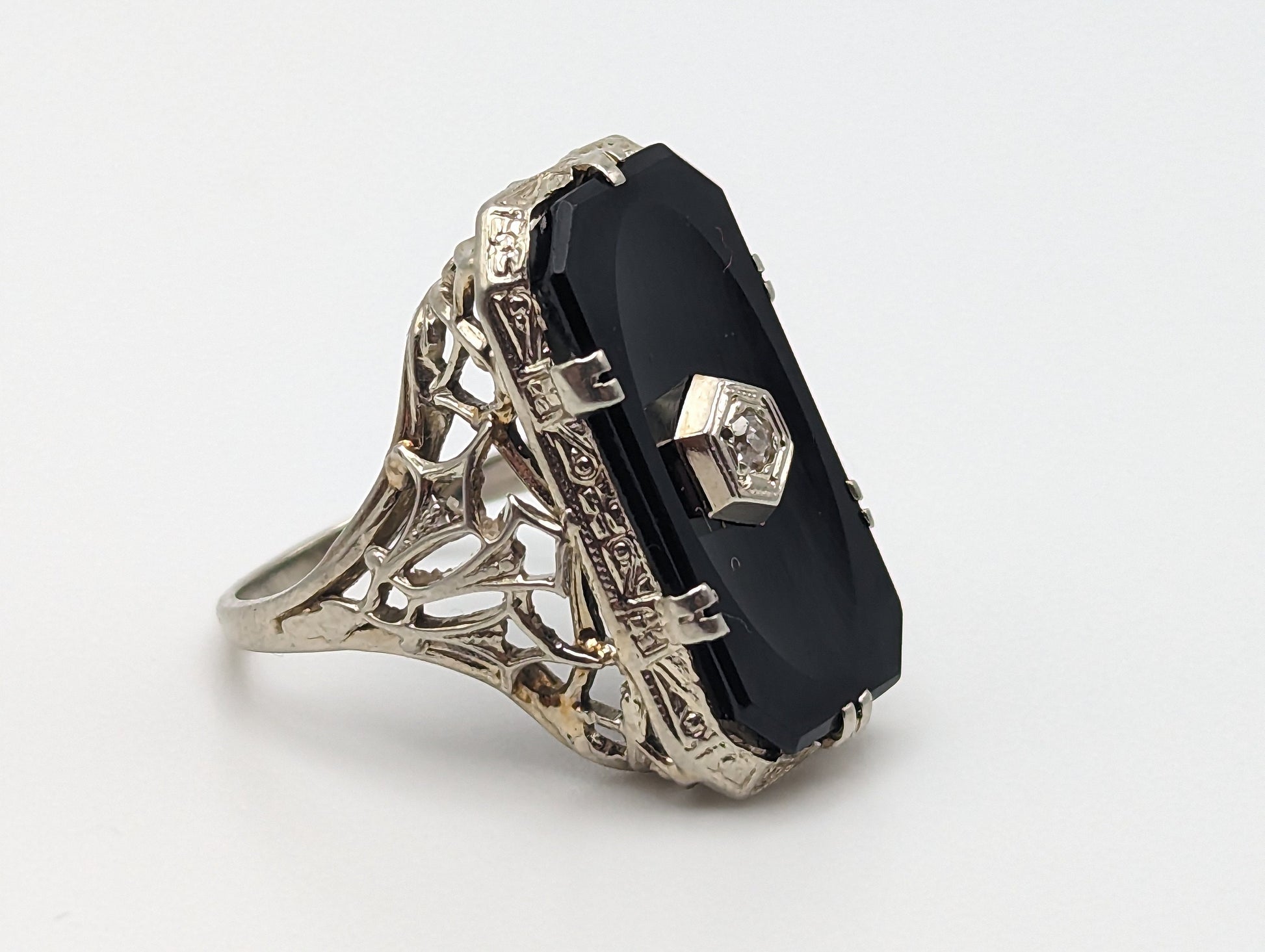 1930s Art Deco 14k White Gold Onyx and Diamond Ring. 14k Filigree White Gold Onyx and Diamond ring. Mourning Victorian Antique ring