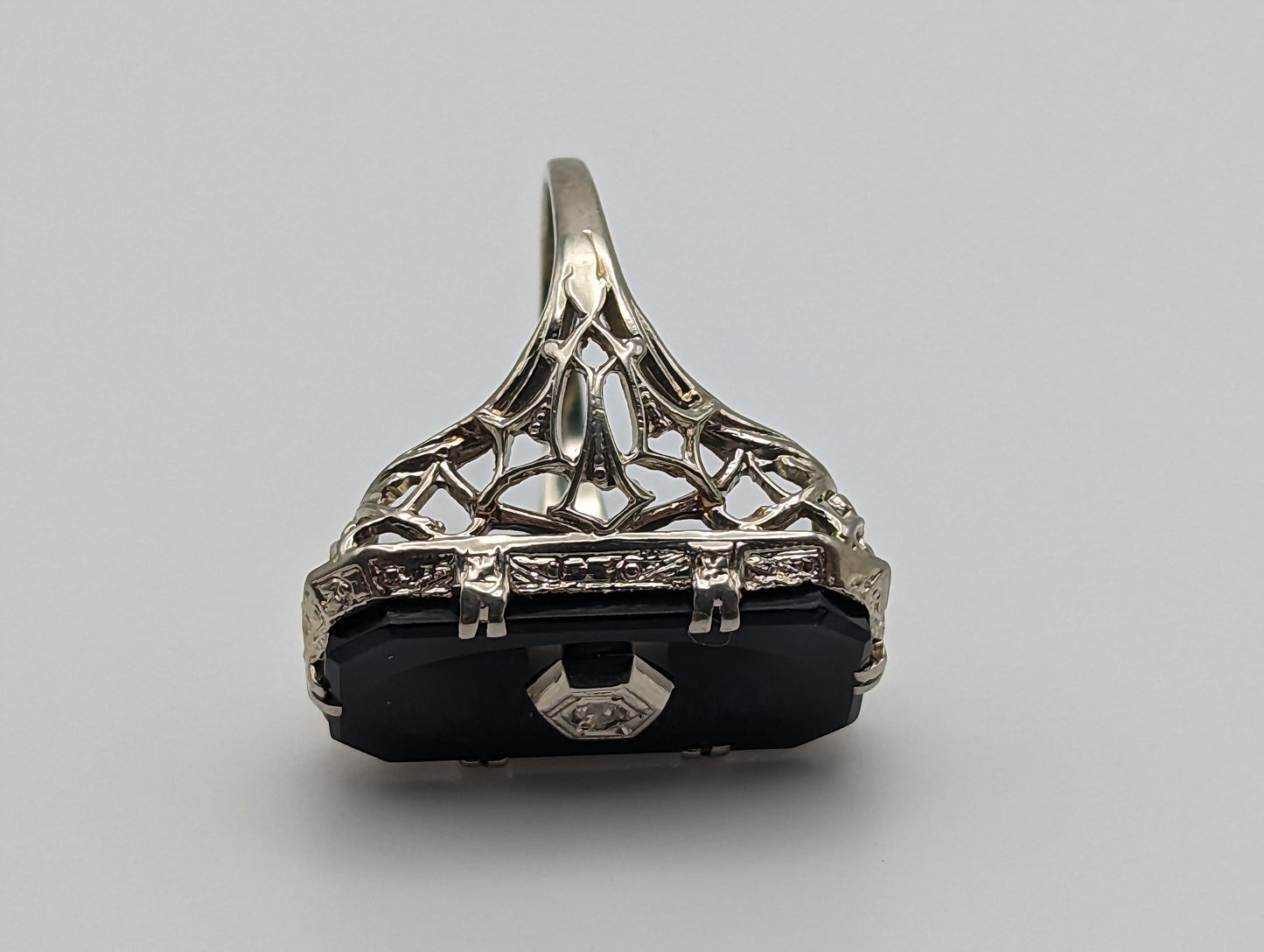 1930s Art Deco 14k White Gold Onyx and Diamond Ring. 14k Filigree White Gold Onyx and Diamond ring. Mourning Victorian Antique ring