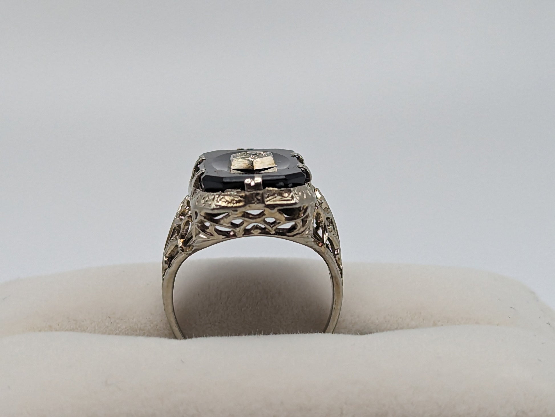 1930s Art Deco 14k White Gold Onyx and Diamond Ring. 14k Filigree White Gold Onyx and Diamond ring. Mourning Victorian Antique ring