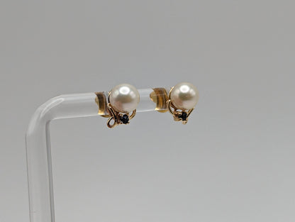 14k Pearl with Topaz Gemstone Earrings. 14k Gold Pear and Topaz Pierced Stud Earrings. Dainty Pearl Earrings. 14k Womens Stud Earrings.