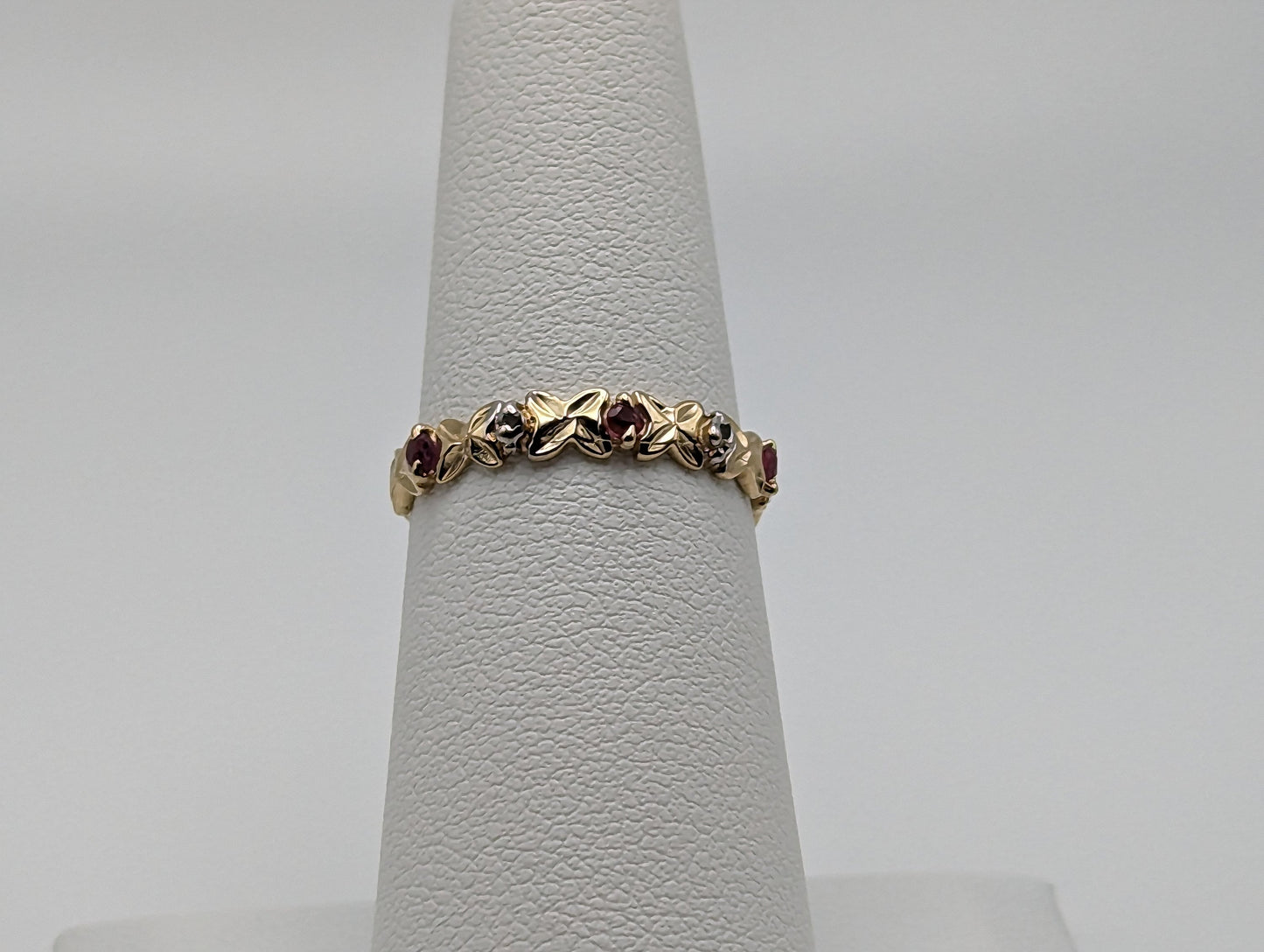 10k Ruby Diamond XOXO Ring. 10k Ruby Diamond Hugs and Kisses Ring. 10k Hugs and Kisses Ring. 10k XOXO Ring. 10k Ruby Diamond Ring.