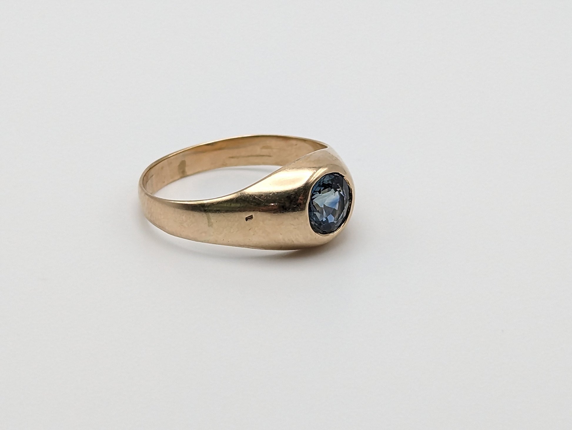 Vintage Heavy 5.8gr 10k Topaz Pinky Ring. Bezel Set Topaz Ring. 10k Yellow Gold Topaz Ring. Mens Pinky 10k Vintage Ring Topaz Statement Ring
