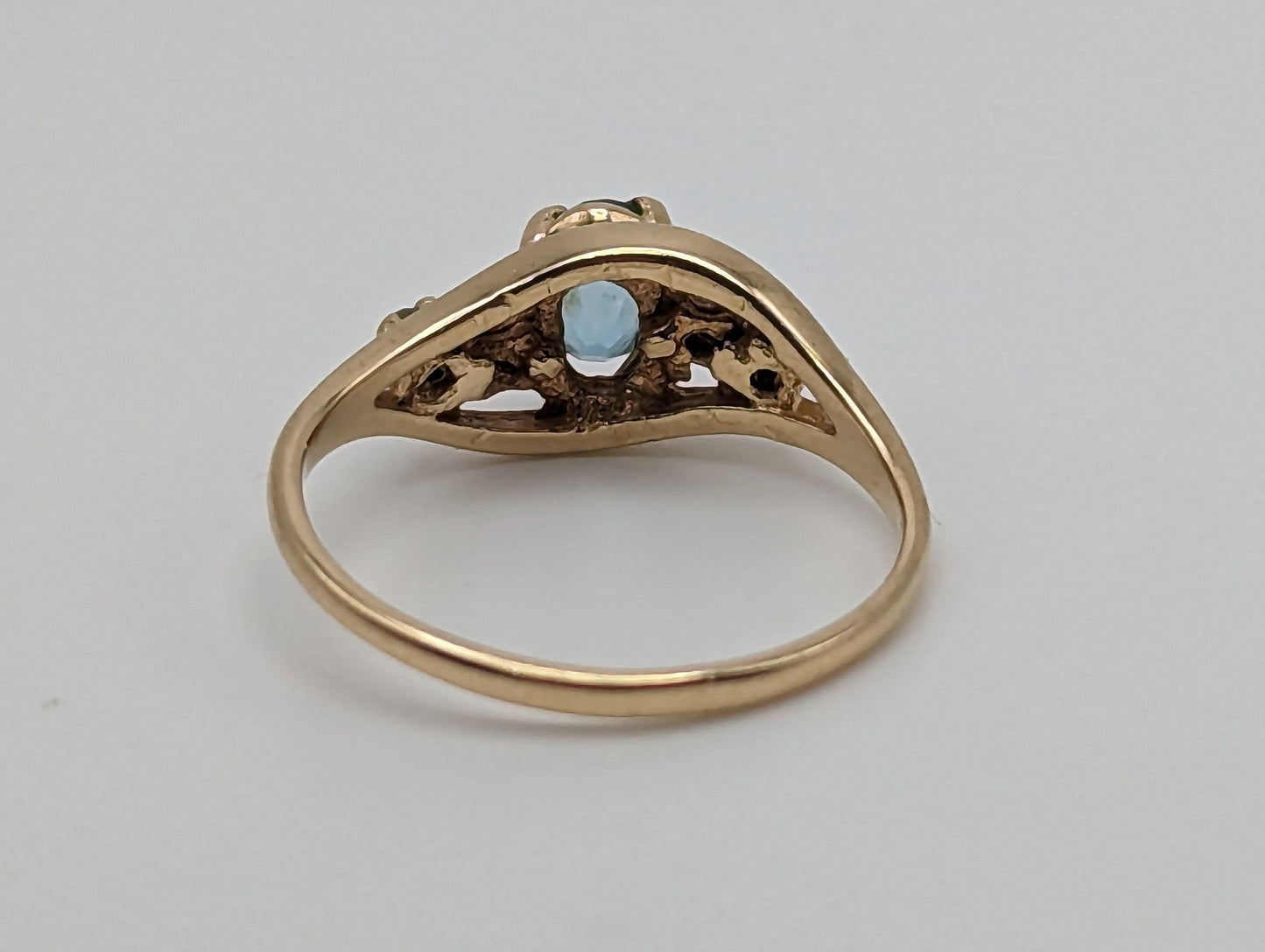 Vintage 14k Swiss Blue Topaz Diamond Ring. 14k Yellow Gold Womens Swiss Blue Topaz Diamond Ring. Engagement Band Topaz Promise Ring