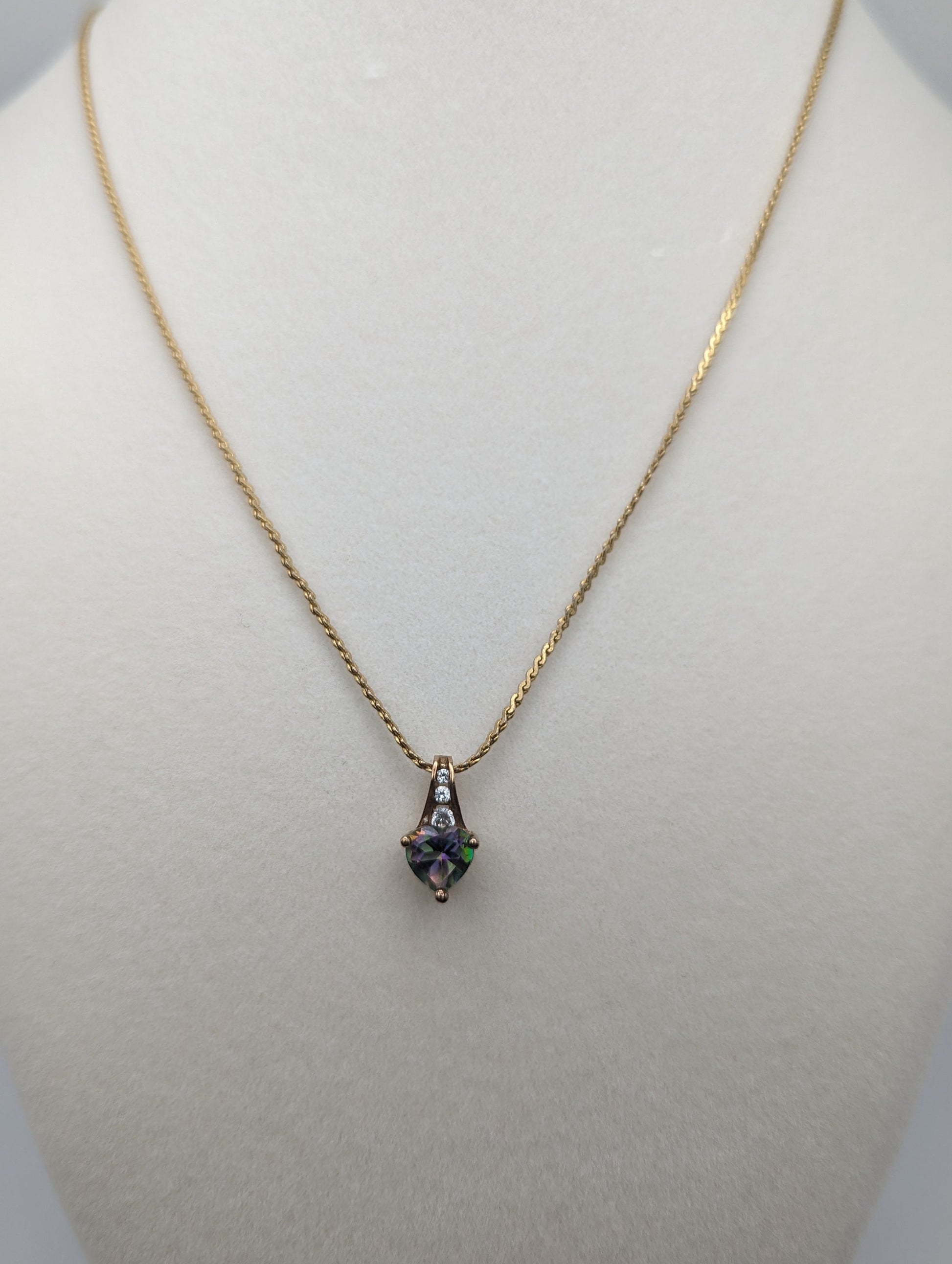 Vintage 10K Yellow Gold Mystic Topaz & CZ Heart Pendant. 10k Mystic Topaz Pendant. 10k Heart Topaz Pendant. 10k Womens Vintage Topaz Pendant