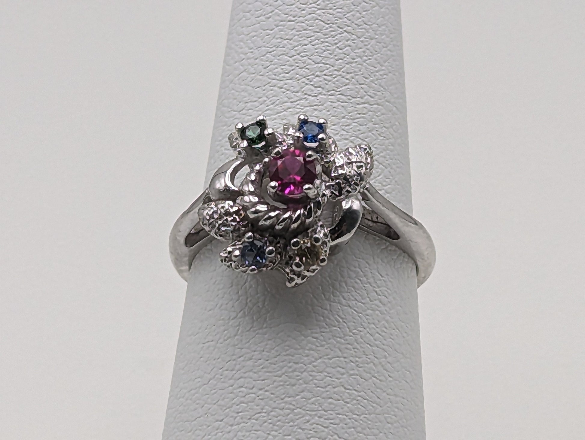 10k White Gold Vintage Mothers Ring. 10k White Gold Multi-Gem Cluster Band. 10k Gemstone Cluster Flower Ring.