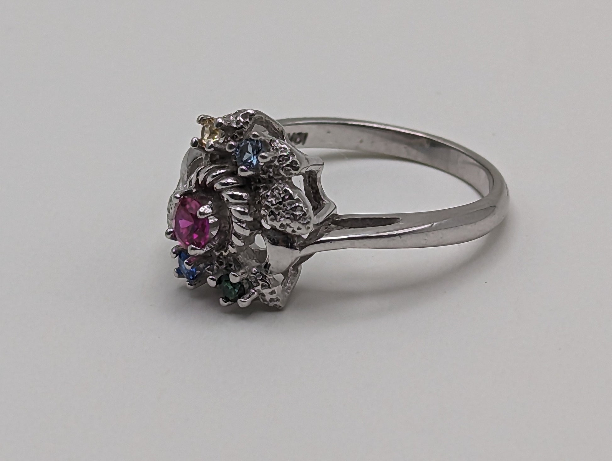 10k White Gold Vintage Mothers Ring. 10k White Gold Multi-Gem Cluster Band. 10k Gemstone Cluster Flower Ring.